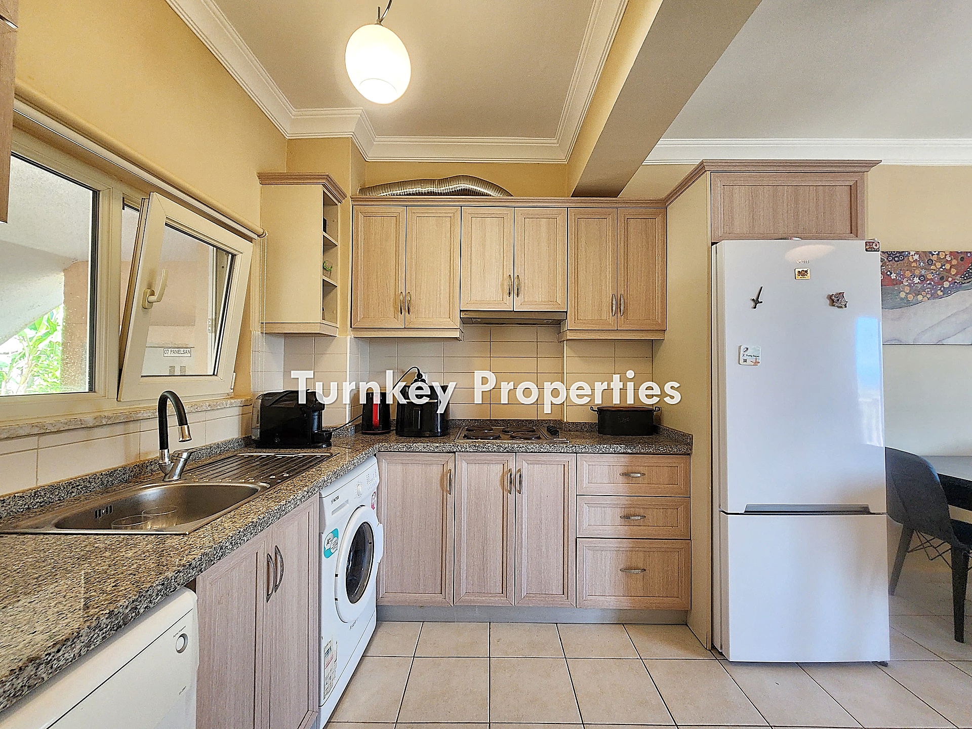 Adabükü Satılık Bahçe Katı Daire Site İçinde Dört Mevsim Yaşam