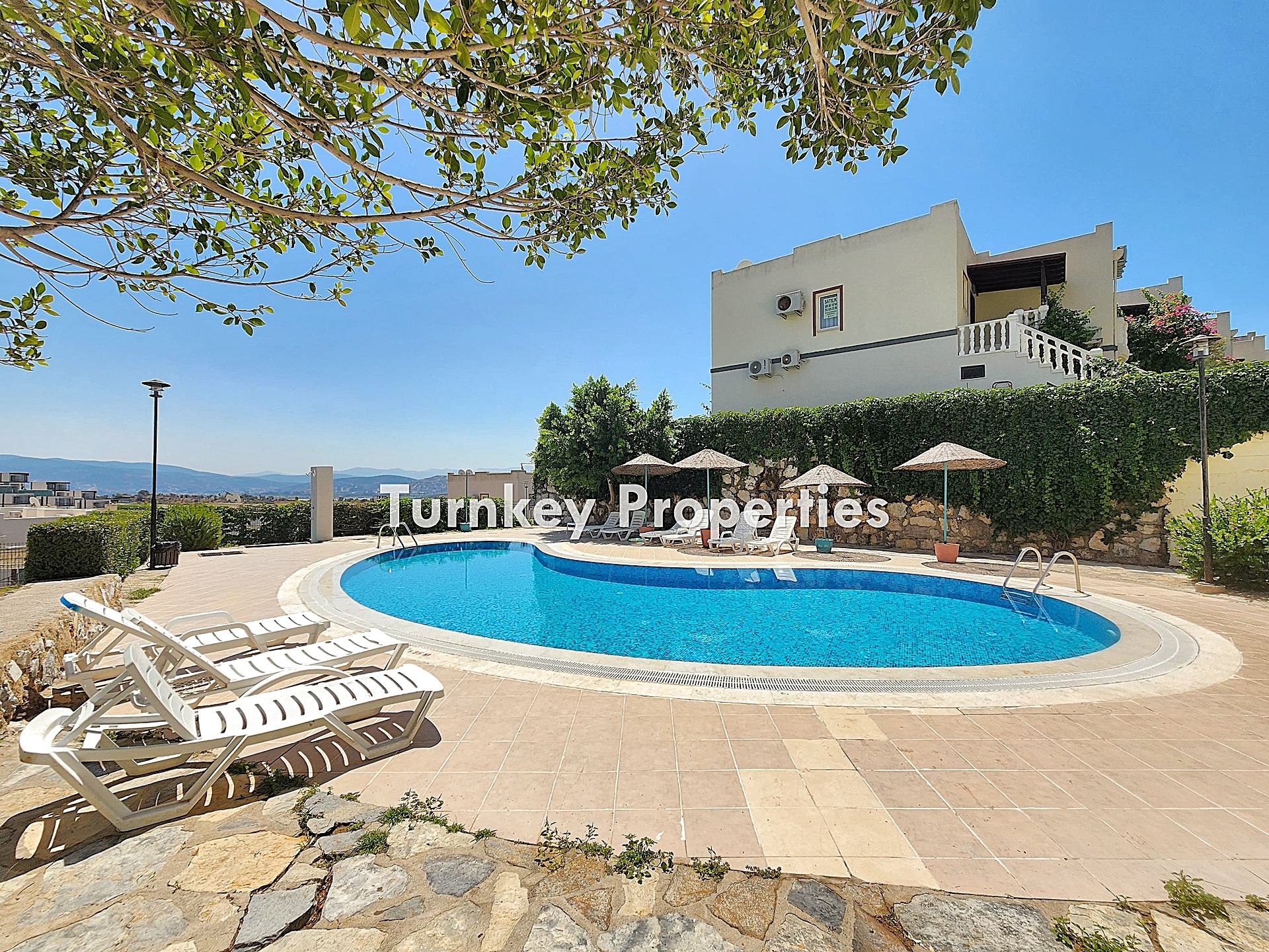 Adabükü Satılık Bahçe Katı Daire Site İçinde Dört Mevsim Yaşam