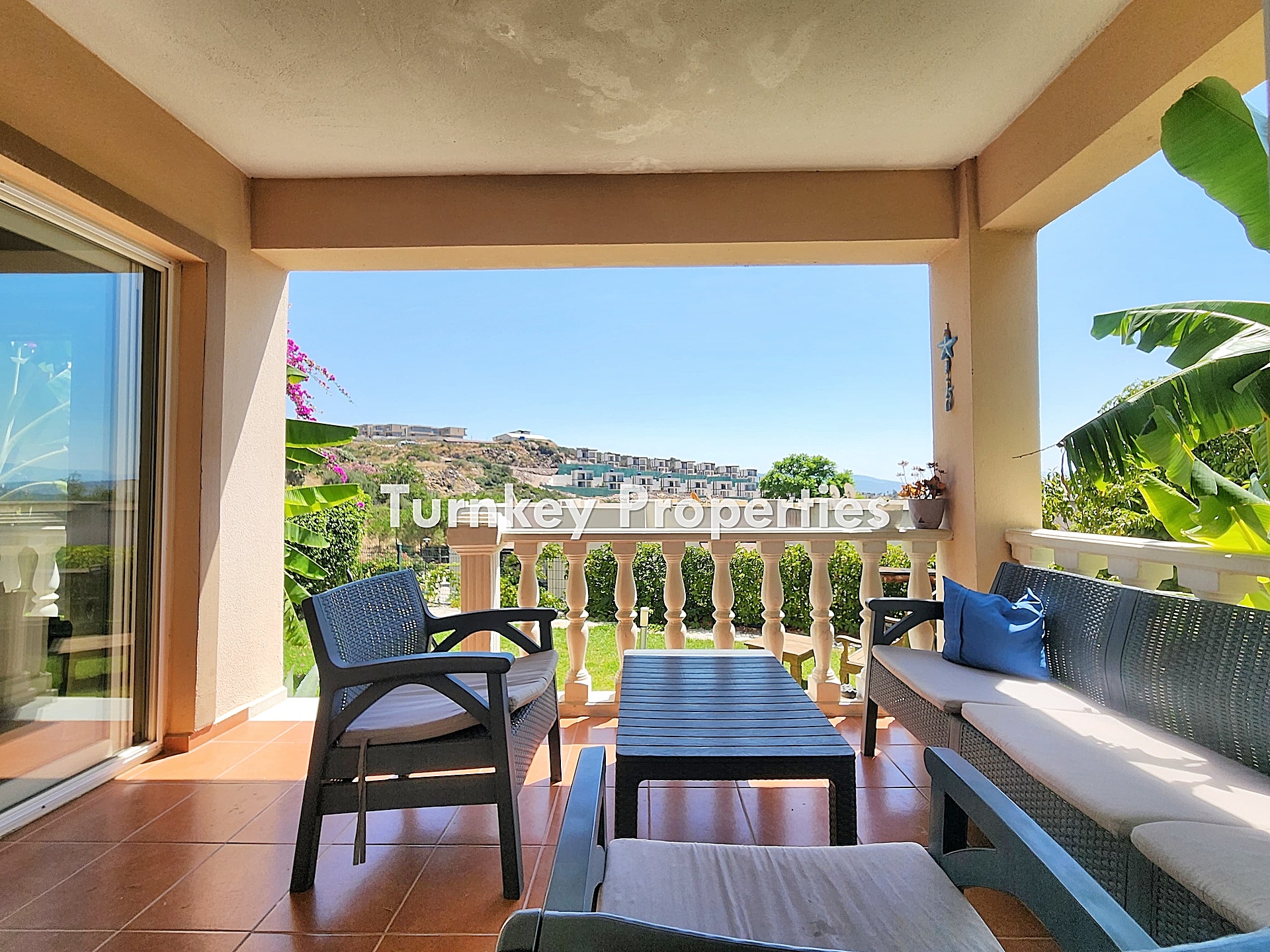 Adabükü Satılık Bahçe Katı Daire Site İçinde Dört Mevsim Yaşam