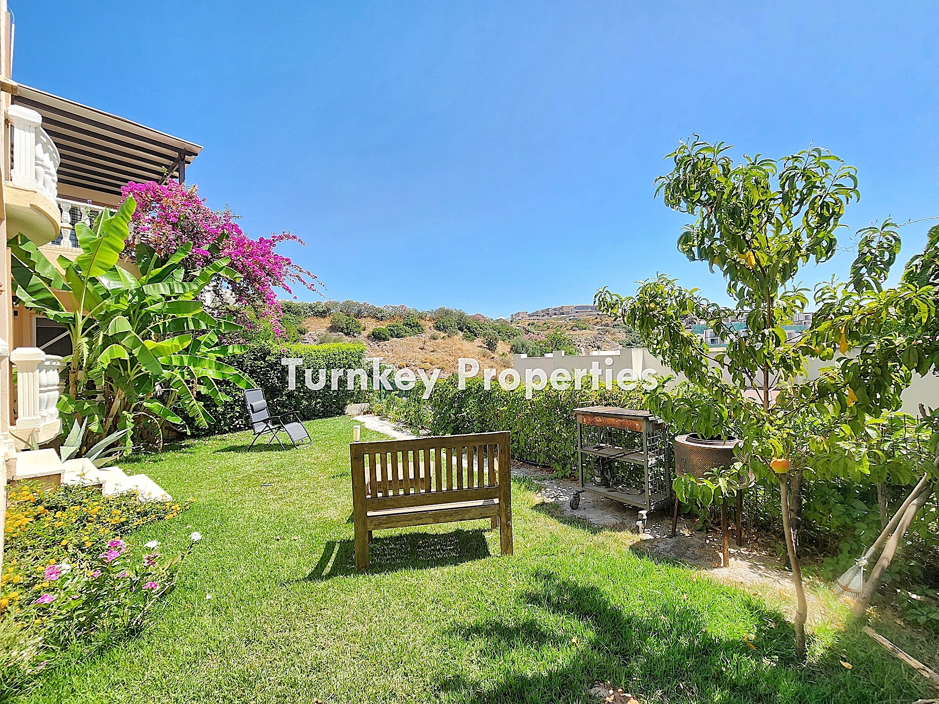 Adabükü Satılık Bahçe Katı Daire Site İçinde Dört Mevsim Yaşam