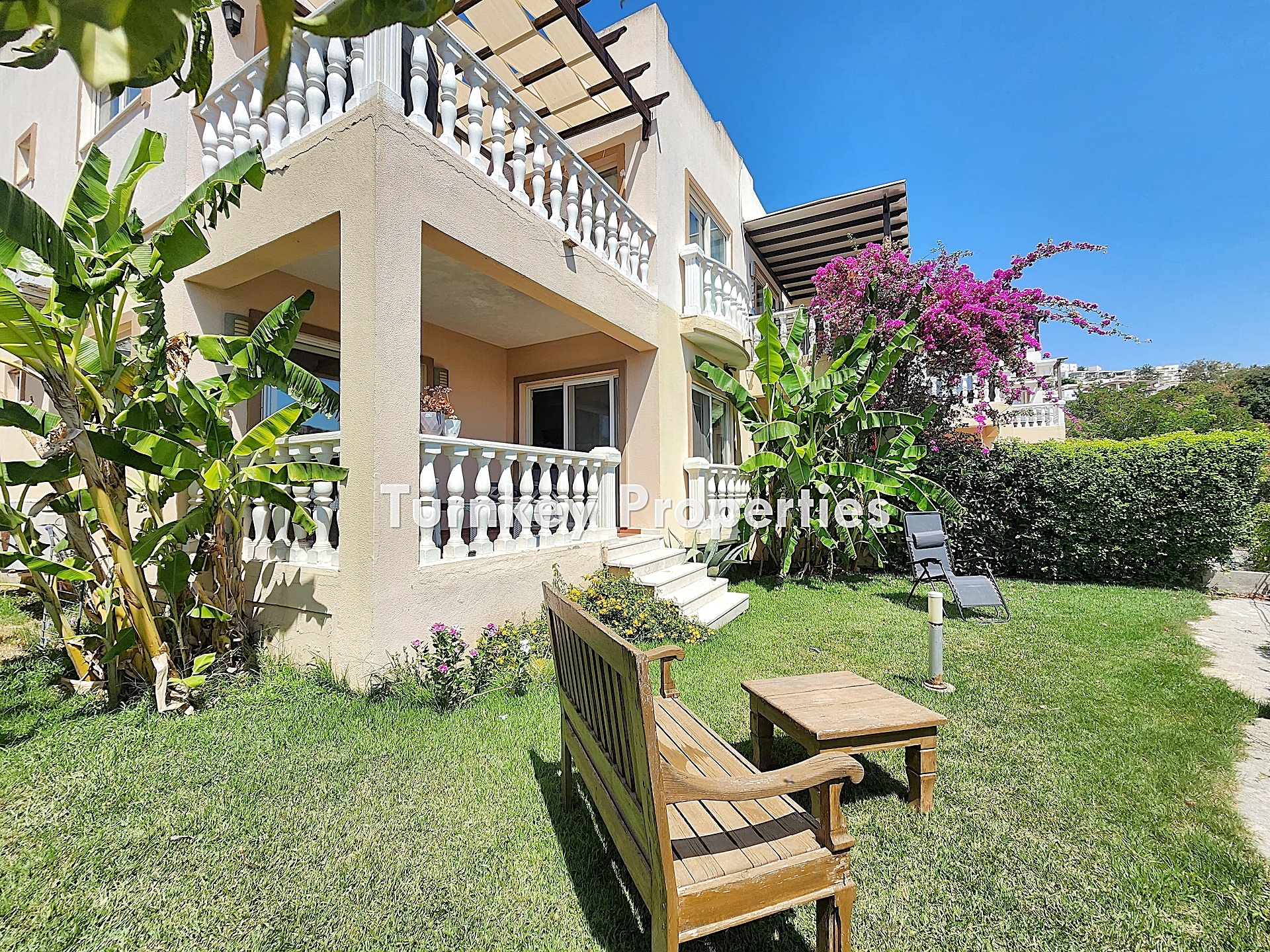 Adabükü Satılık Bahçe Katı Daire Site İçinde Dört Mevsim Yaşam