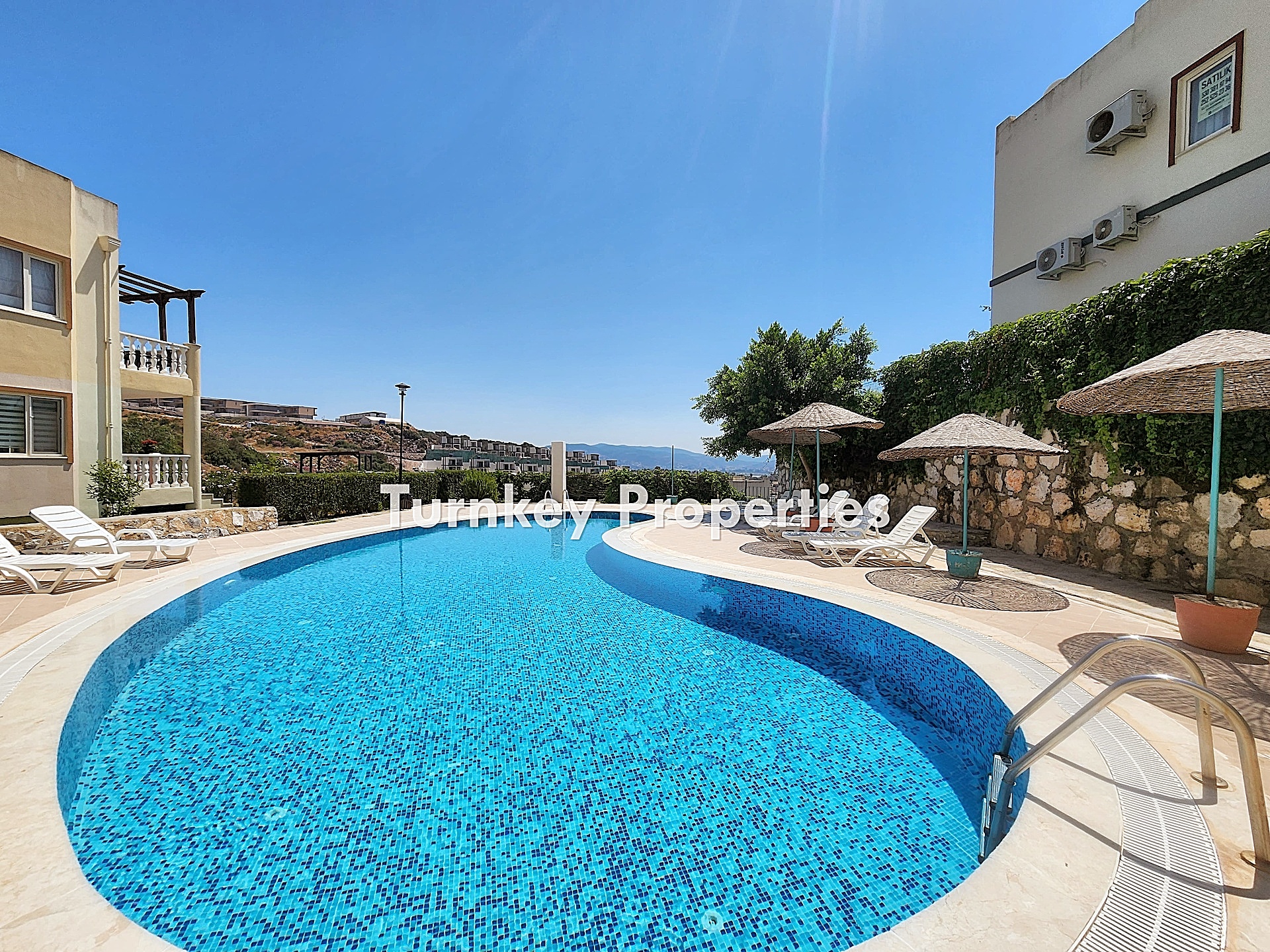 Adabükü Satılık Bahçe Katı Daire Site İçinde Dört Mevsim Yaşam