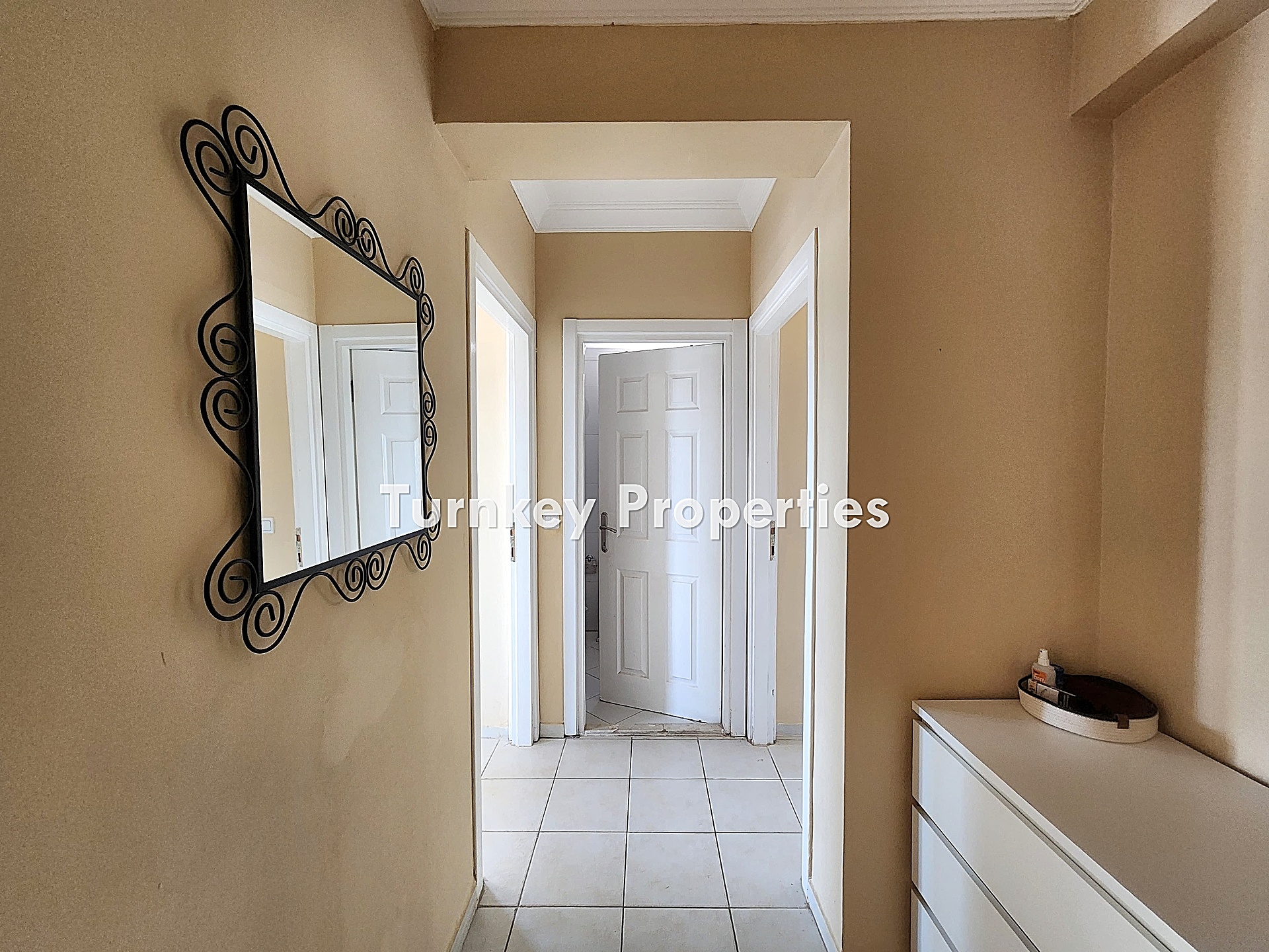 Adabükü Satılık Bahçe Katı Daire Site İçinde Dört Mevsim Yaşam