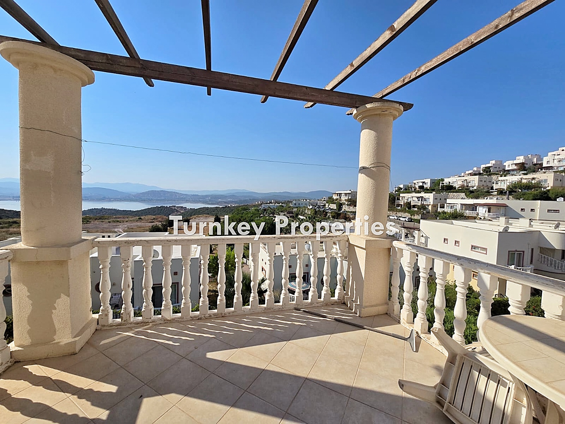 Boğaziçi Milas Tuzla Satılık Daire Göl ve Doğa Manzaralı Güvenlik