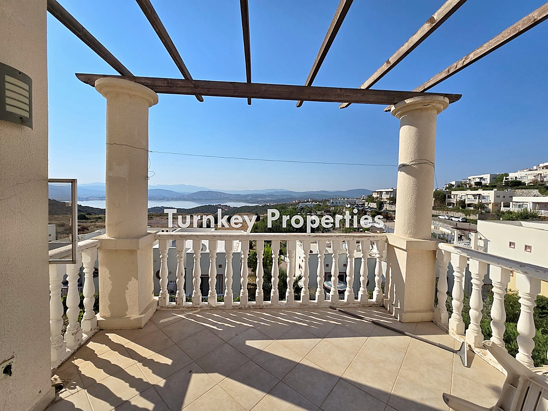 Boğaziçi Milas Tuzla Satılık Daire Göl ve Doğa Manzaralı Güvenlik