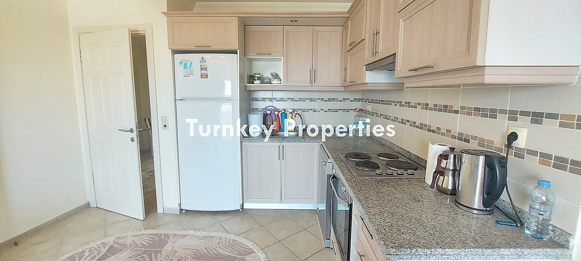 Milas Adabükü Satılık Daire Göl ve Doğa Manzaralı Havuzlu Sitede