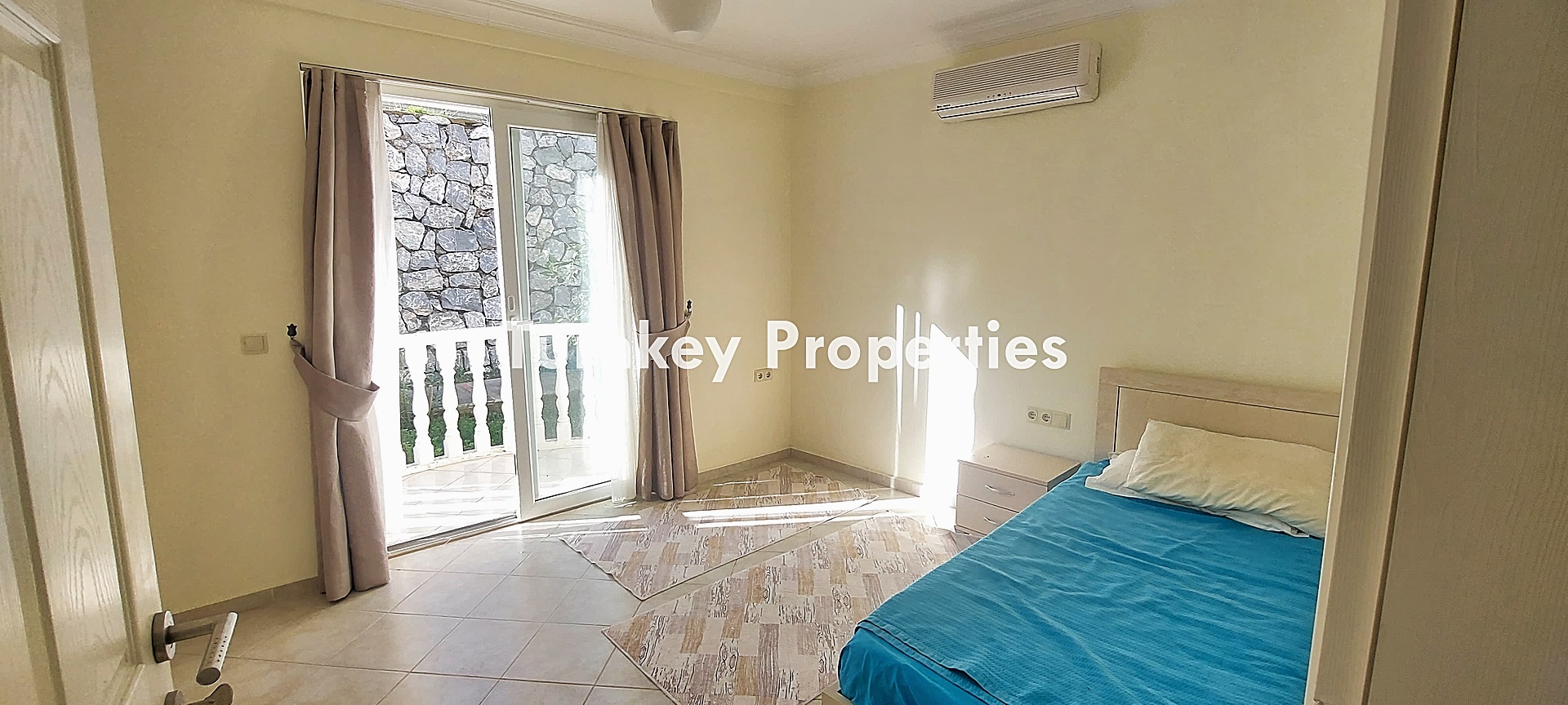 Milas Adabükü Satılık Daire Göl ve Doğa Manzaralı Havuzlu Sitede