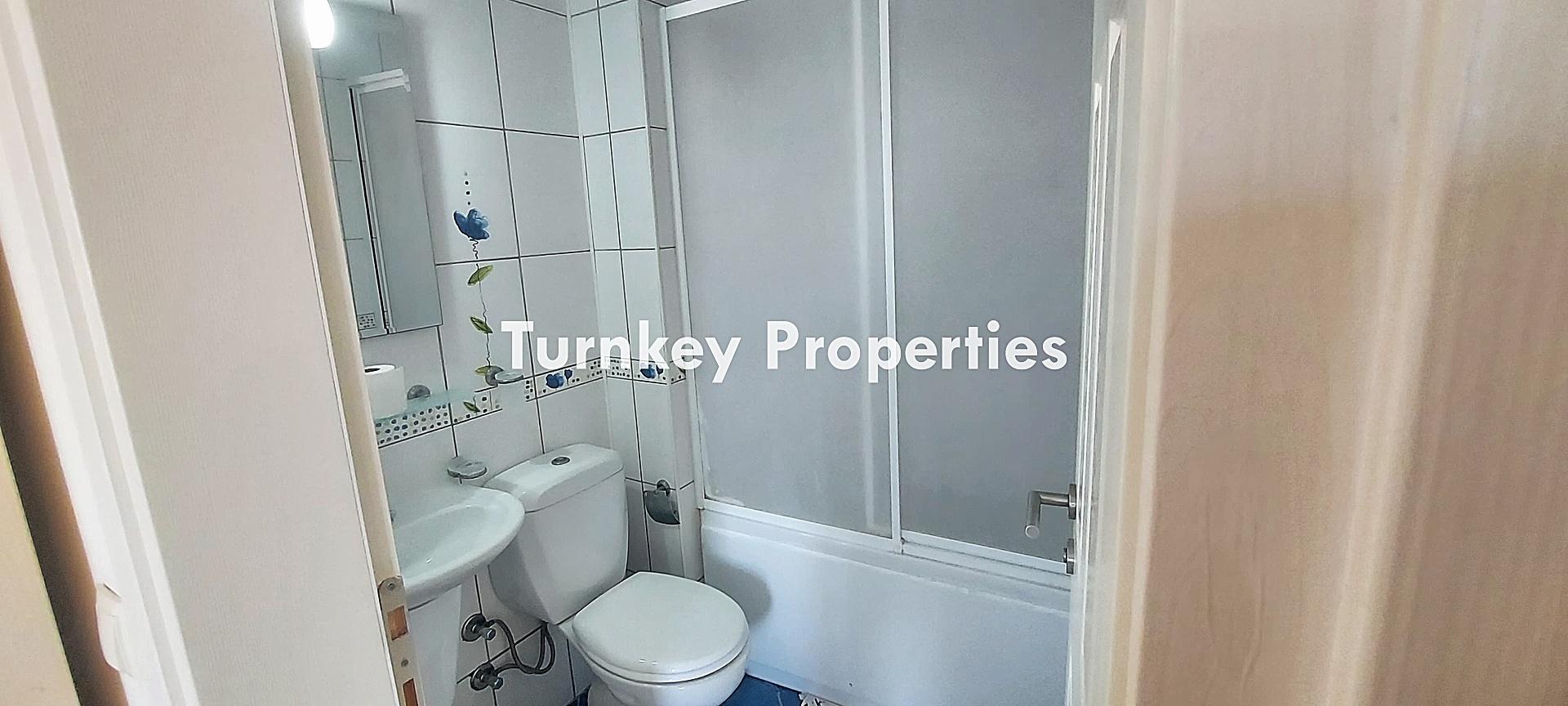 Milas Adabükü Satılık Daire Göl ve Doğa Manzaralı Havuzlu Sitede