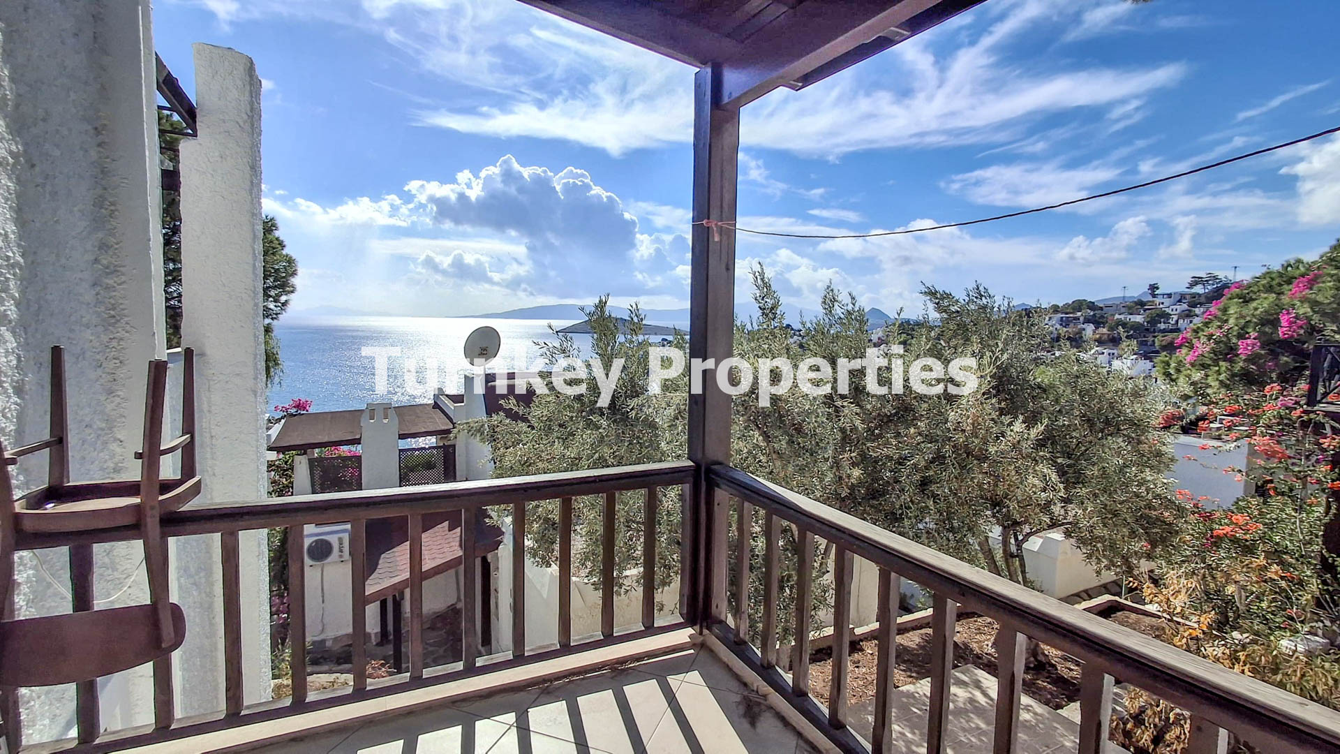 Bitez Aktur Sitesi Senelik Kiralık Deniz Manzaralı Müstakil Villa