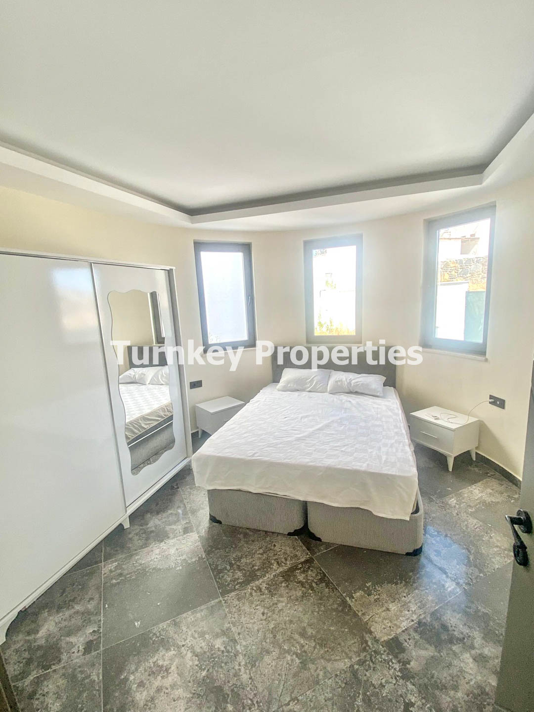 Turgutreis Karabağ’da Eşyalı 2. Kat Kiralık Daire Aylık Ödeme