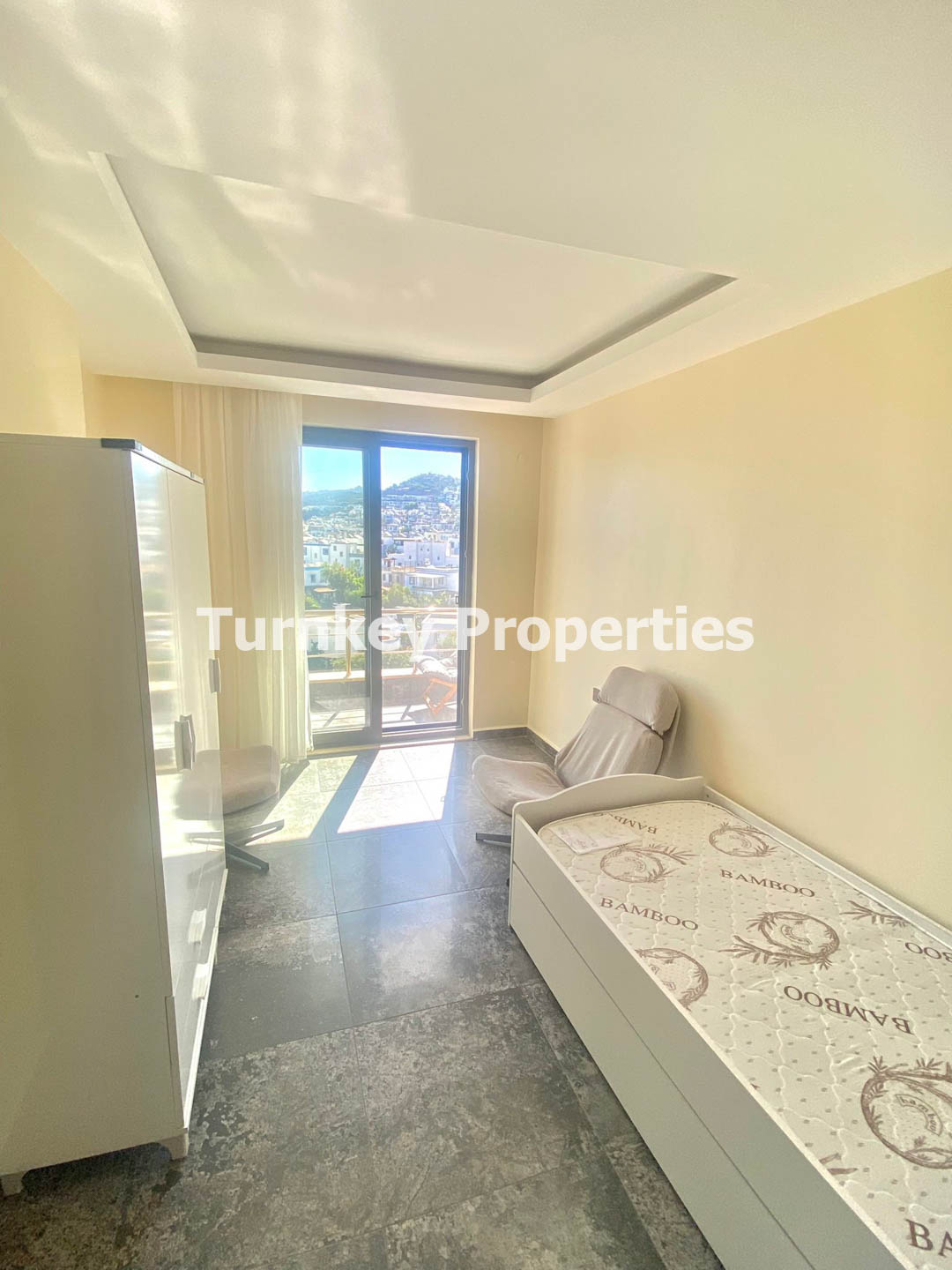 Turgutreis Karabağ’da Eşyalı 2. Kat Kiralık Daire Aylık Ödeme