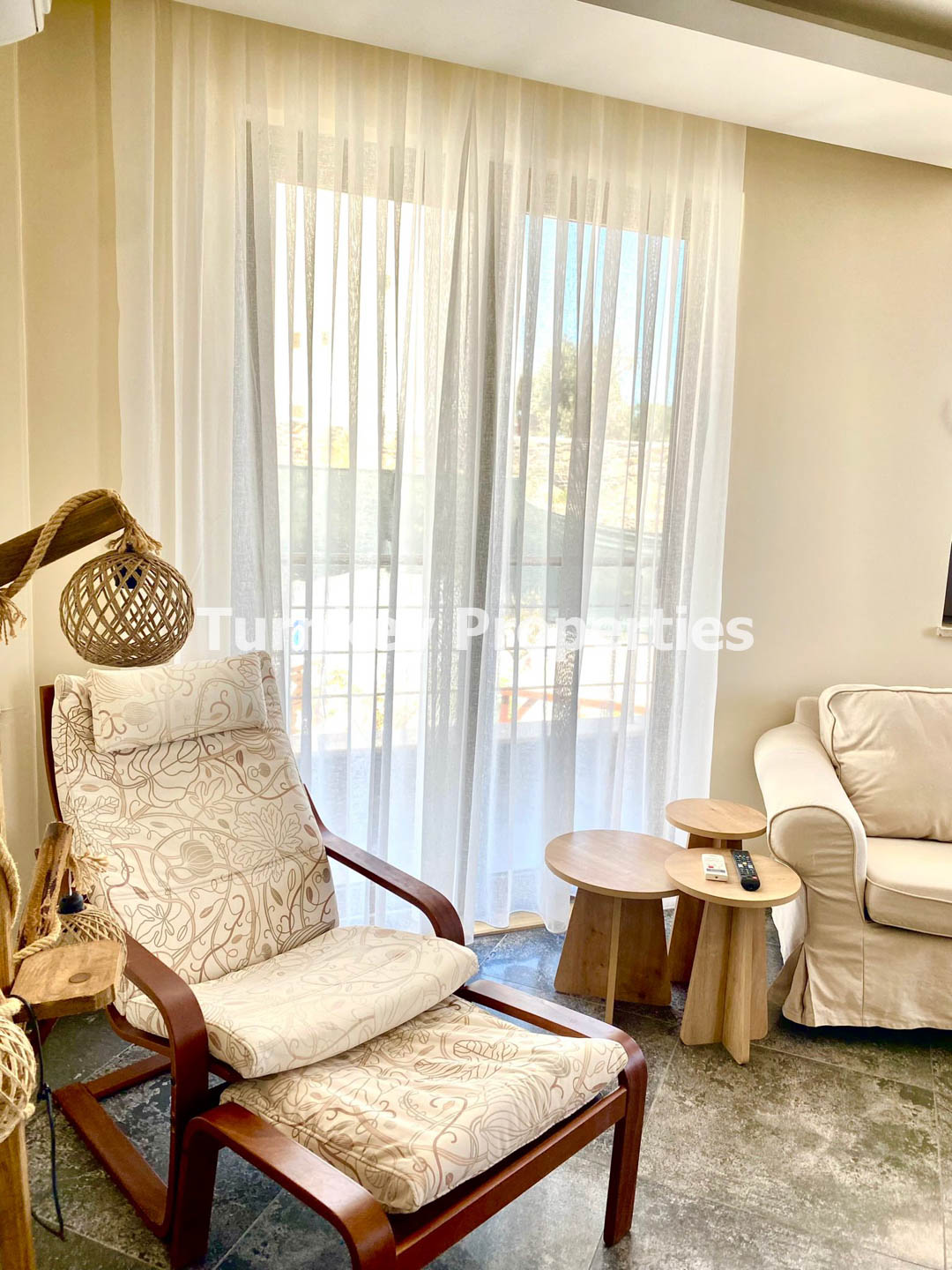 Turgutreis Karabağ’da Eşyalı 2. Kat Kiralık Daire Aylık Ödeme