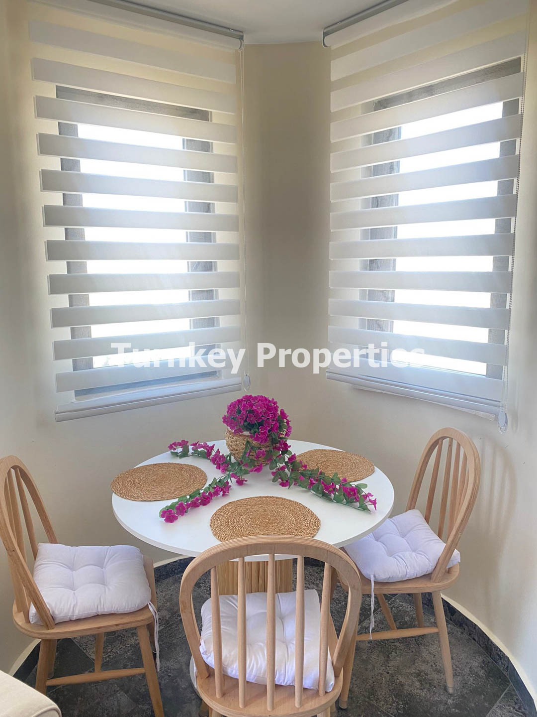 Turgutreis Karabağ’da Eşyalı 2. Kat Kiralık Daire Aylık Ödeme