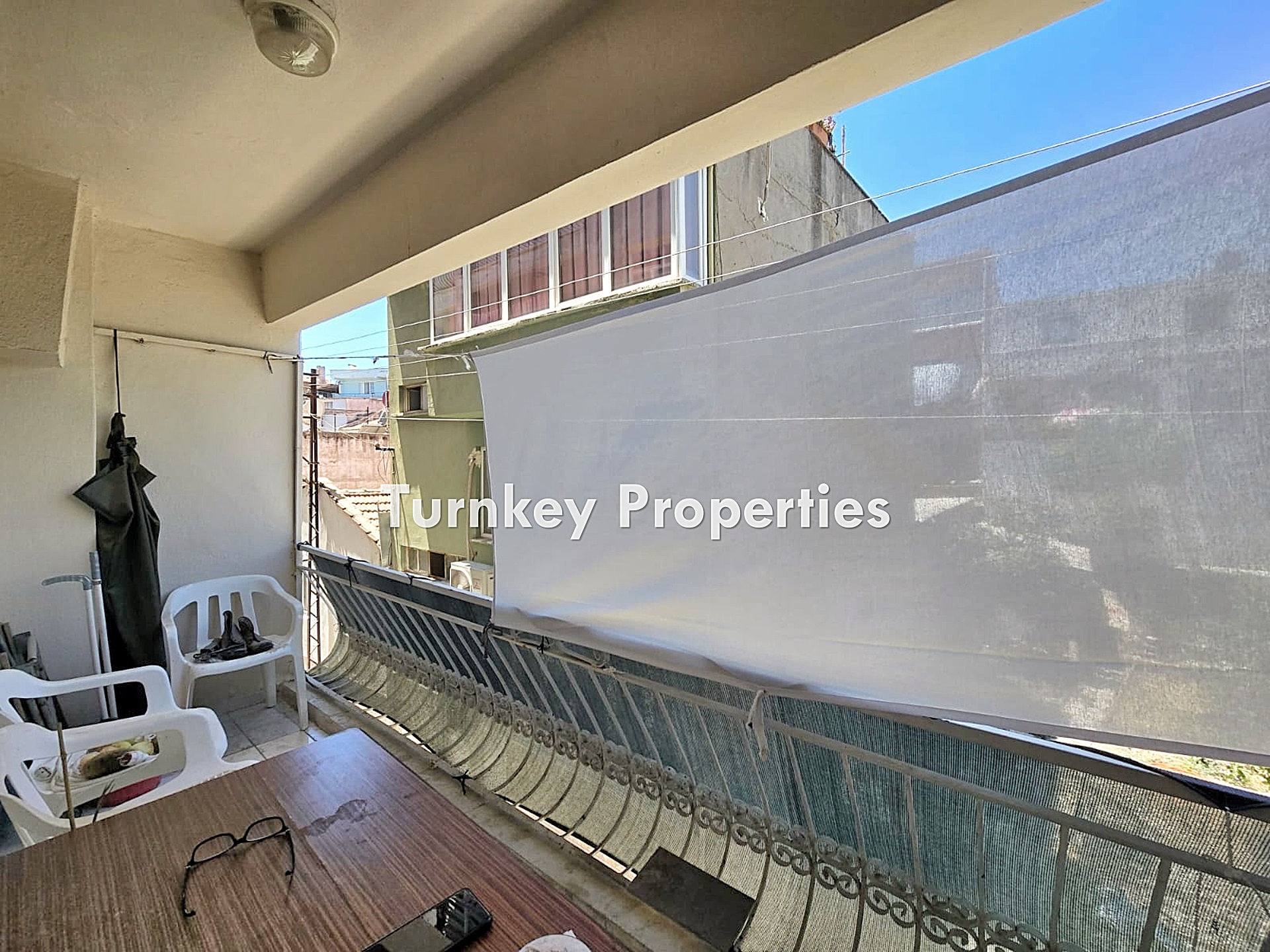 Milas Merkez Satılık Daire 2. Kat Ayrı Mutfaklı, Kışla Caddesi