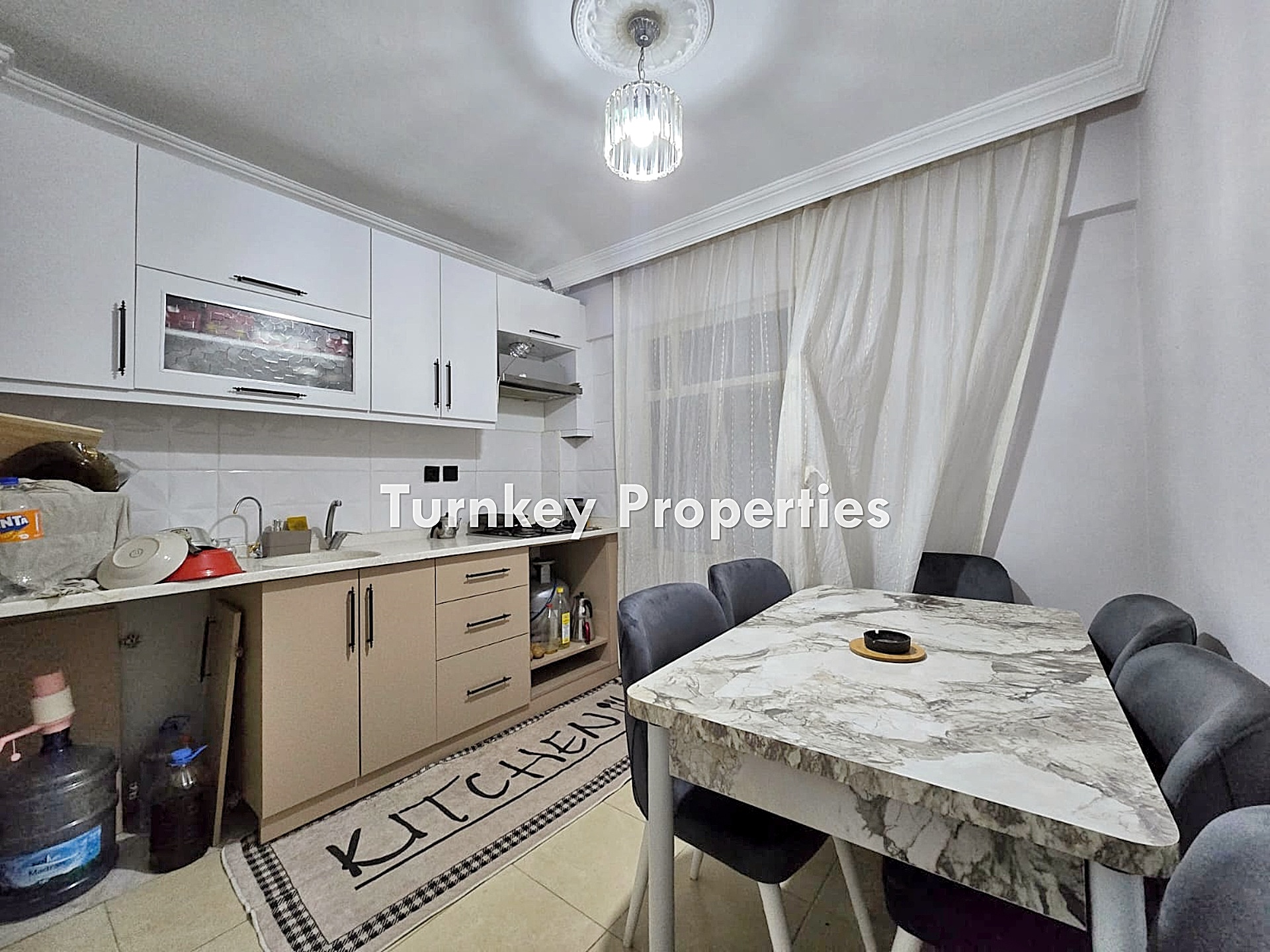 Milas Merkez Satılık Daire 2. Kat Ayrı Mutfaklı, Kışla Caddesi