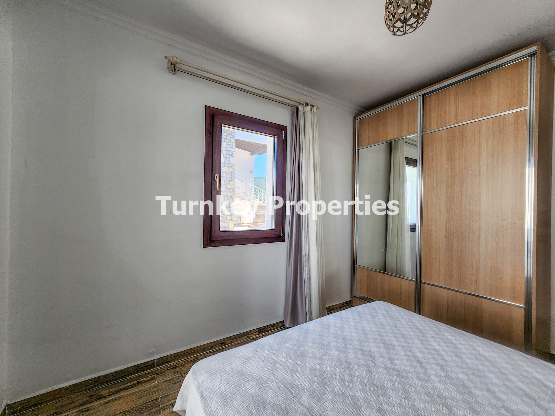 Gündoğan Merkez Kiralık Daire Denize 400 Metre Bahçeli Butik Site