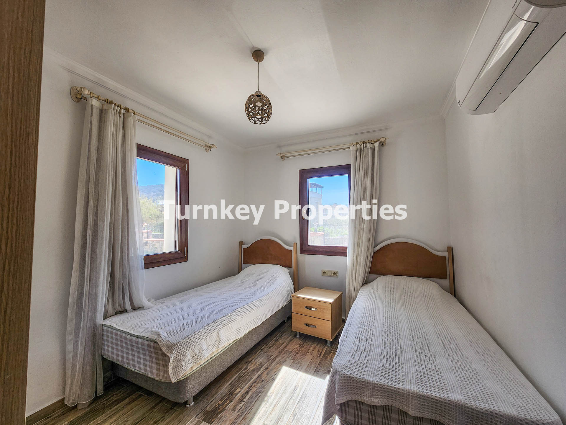 Gündoğan Merkez Kiralık Daire Denize 400 Metre Bahçeli Butik Site