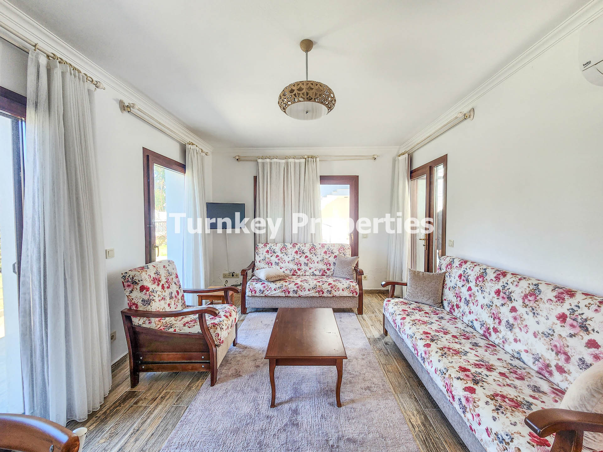 Gündoğan Merkez Kiralık Daire Denize 400 Metre Bahçeli Butik Site