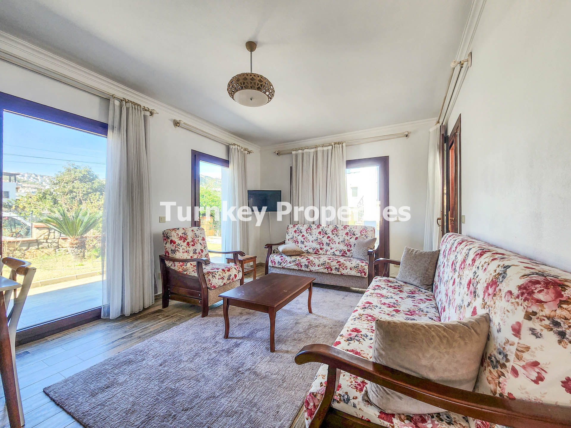 Gündoğan Merkez Kiralık Daire Denize 400 Metre Bahçeli Butik Site