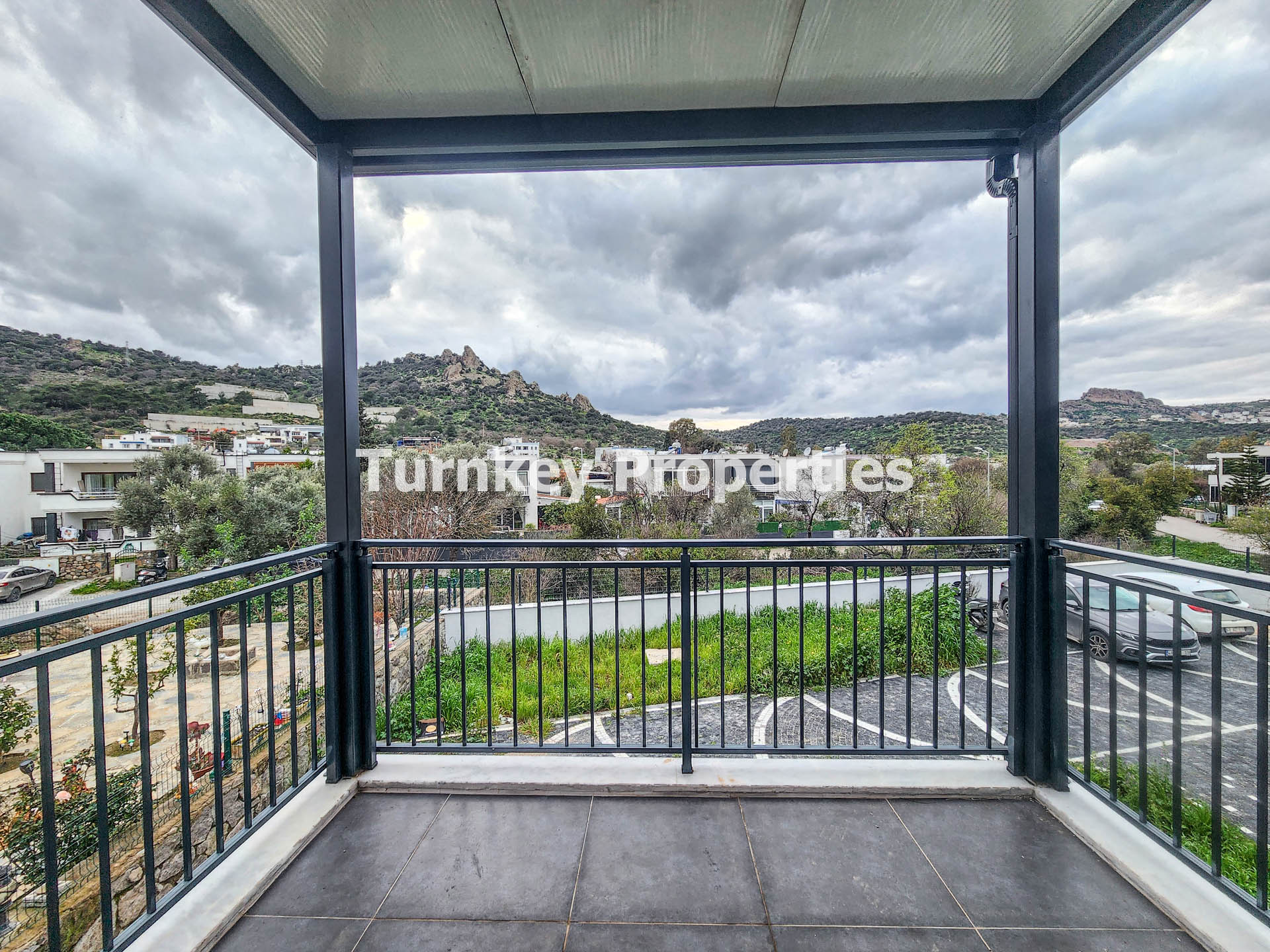 Farilya Gündoğan Satılık Daire Yeni Üst Kat Merkezi İki Yatak Oda