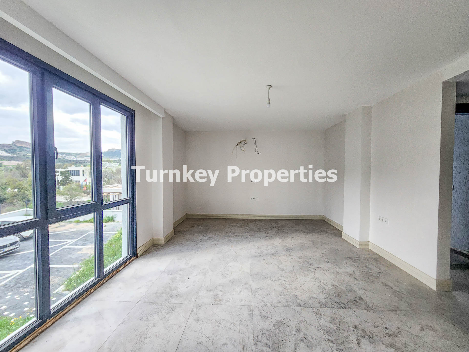 Farilya Gündoğan Satılık Daire Yeni Üst Kat Merkezi İki Yatak Oda