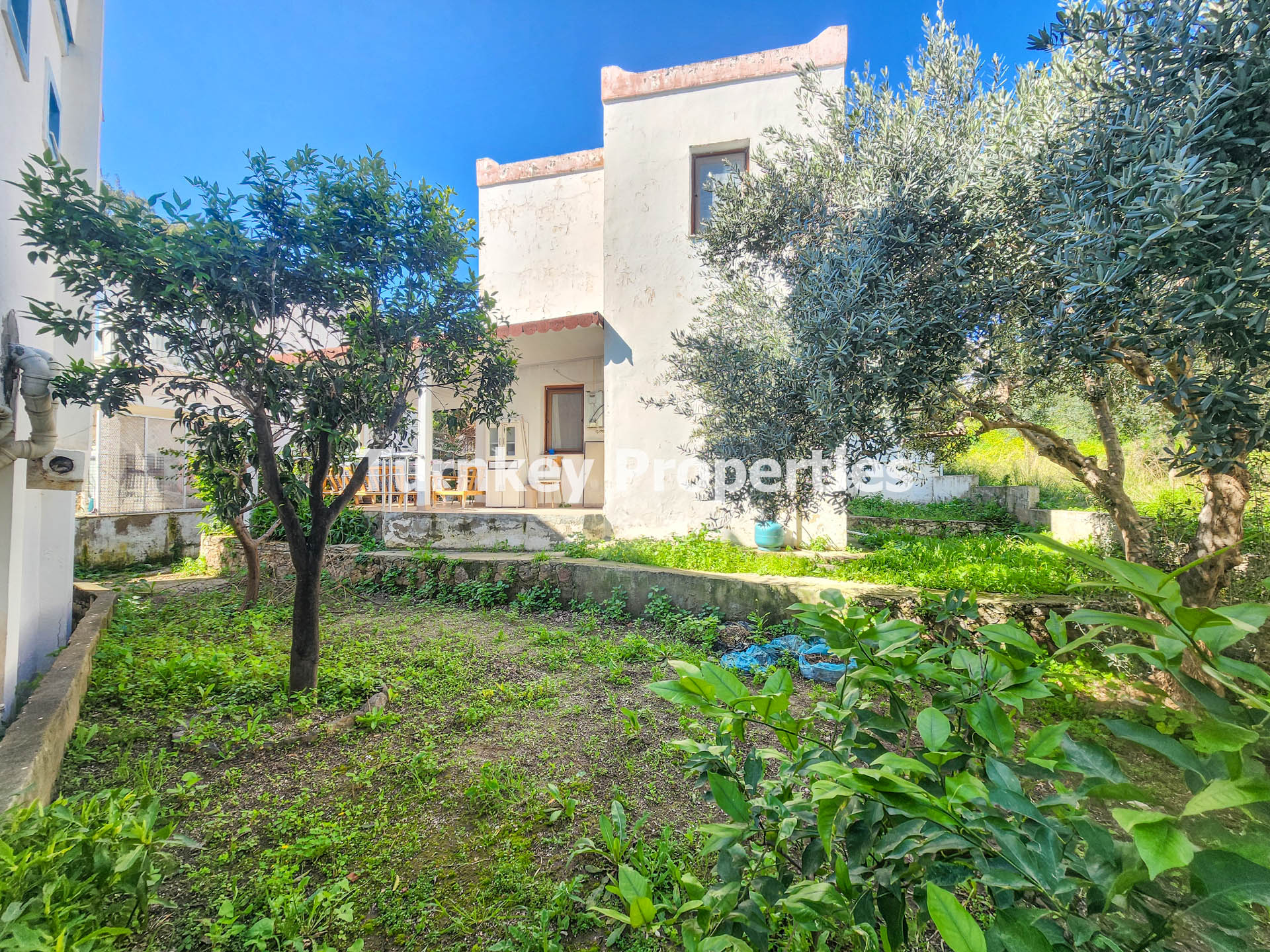 Akyarlar Karaincir satılık villa Denize 300 Metre Müstakil 2+1 Ev