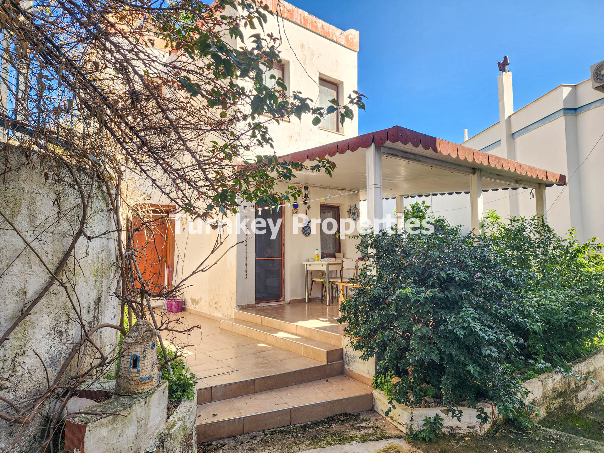 Akyarlar Karaincir satılık villa Denize 300 Metre Müstakil 2+1 Ev