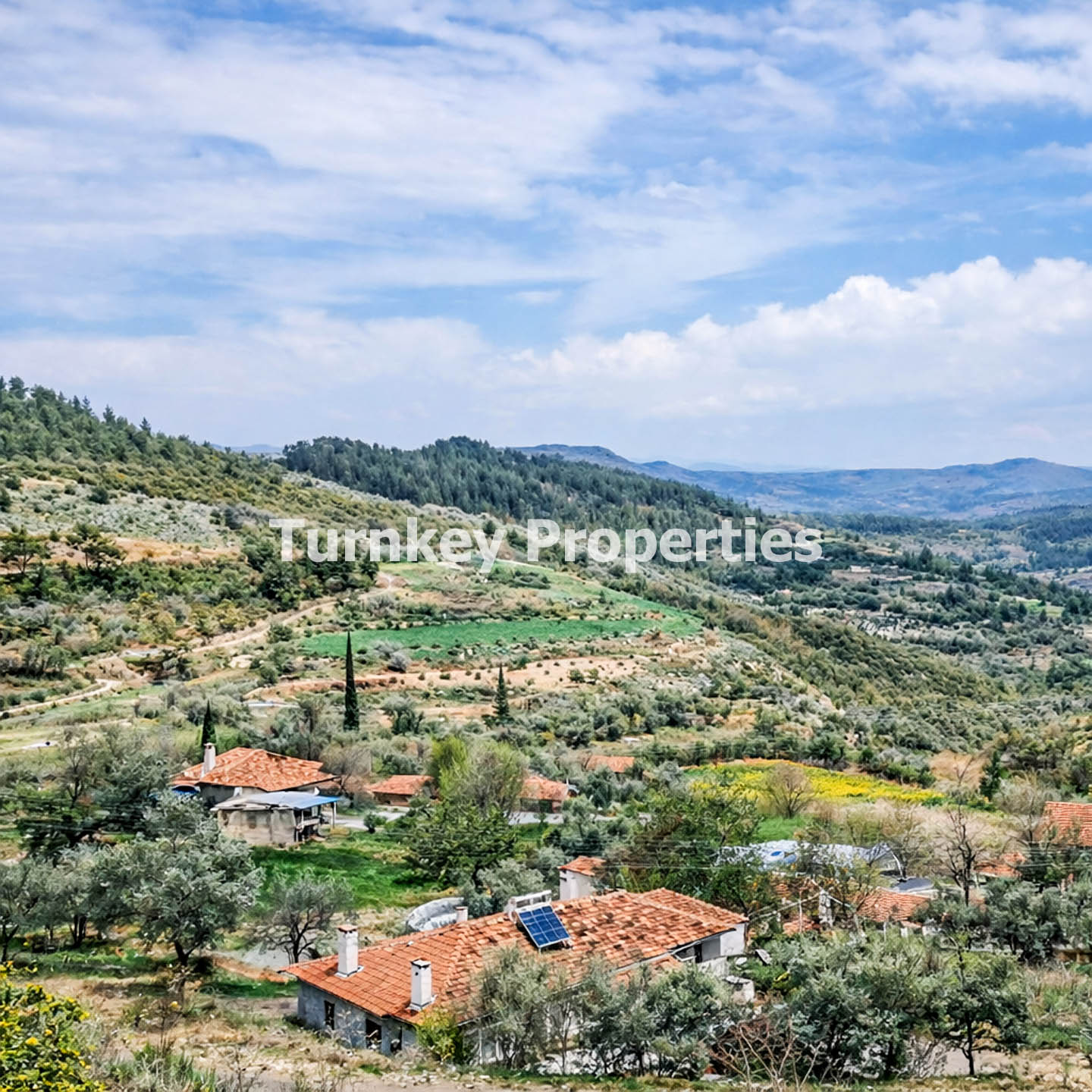Muğla Menteşe Kuzluk Köyü 1000 m² Köyiçi İmarlı Satılık Arsa