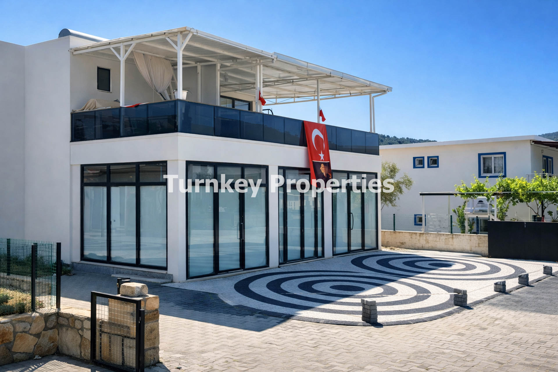 Yalıçiftlik Satılık Dükkan Ana Yola Cepheli Yüksek Tabela Değeri