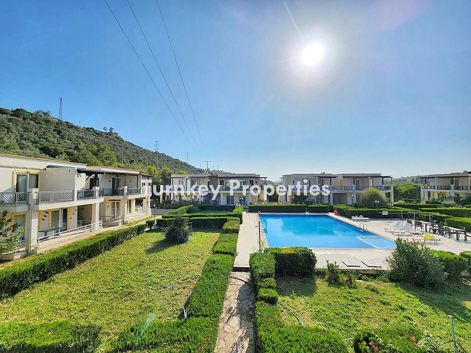 Dörttepe Satılık Daire Ortak Havuzlu Site İçinde Avantajlı