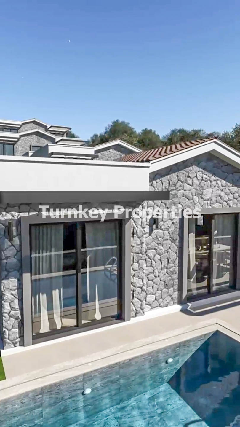 Çiftlik Satılık Villa Tek Katlı Özel Havuzlu Doğa Manzaralı Ev