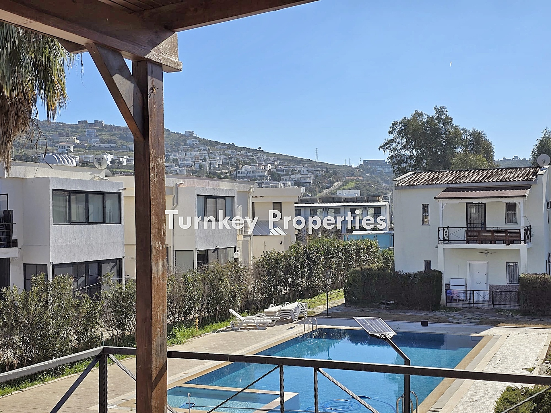 Milas Meşelik Satılık Daire Havuz Manzaralı Site İçinde Üst Kat