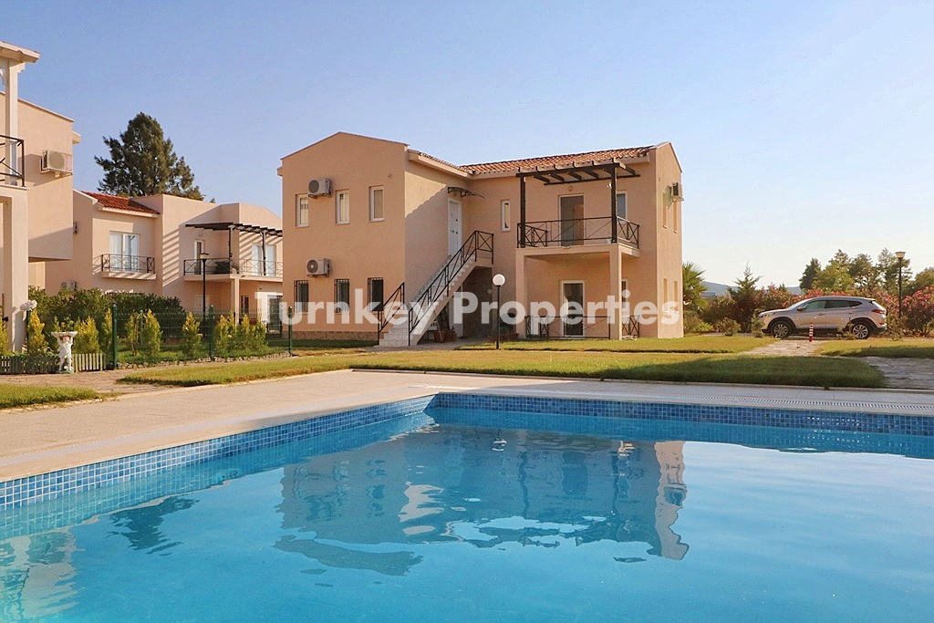 Milas Meşelik Satılık Daire Havuz Manzaralı Site İçinde Üst Kat