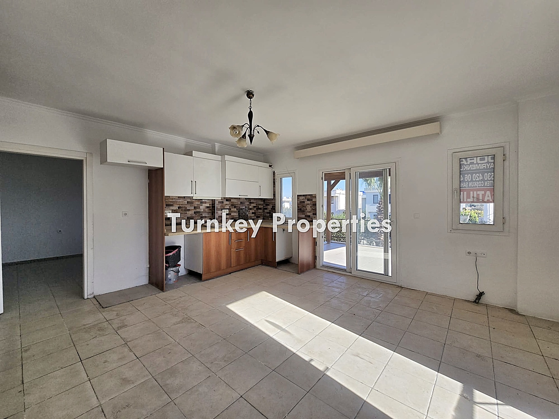 Milas Meşelik Satılık Daire Havuz Manzaralı Site İçinde Üst Kat