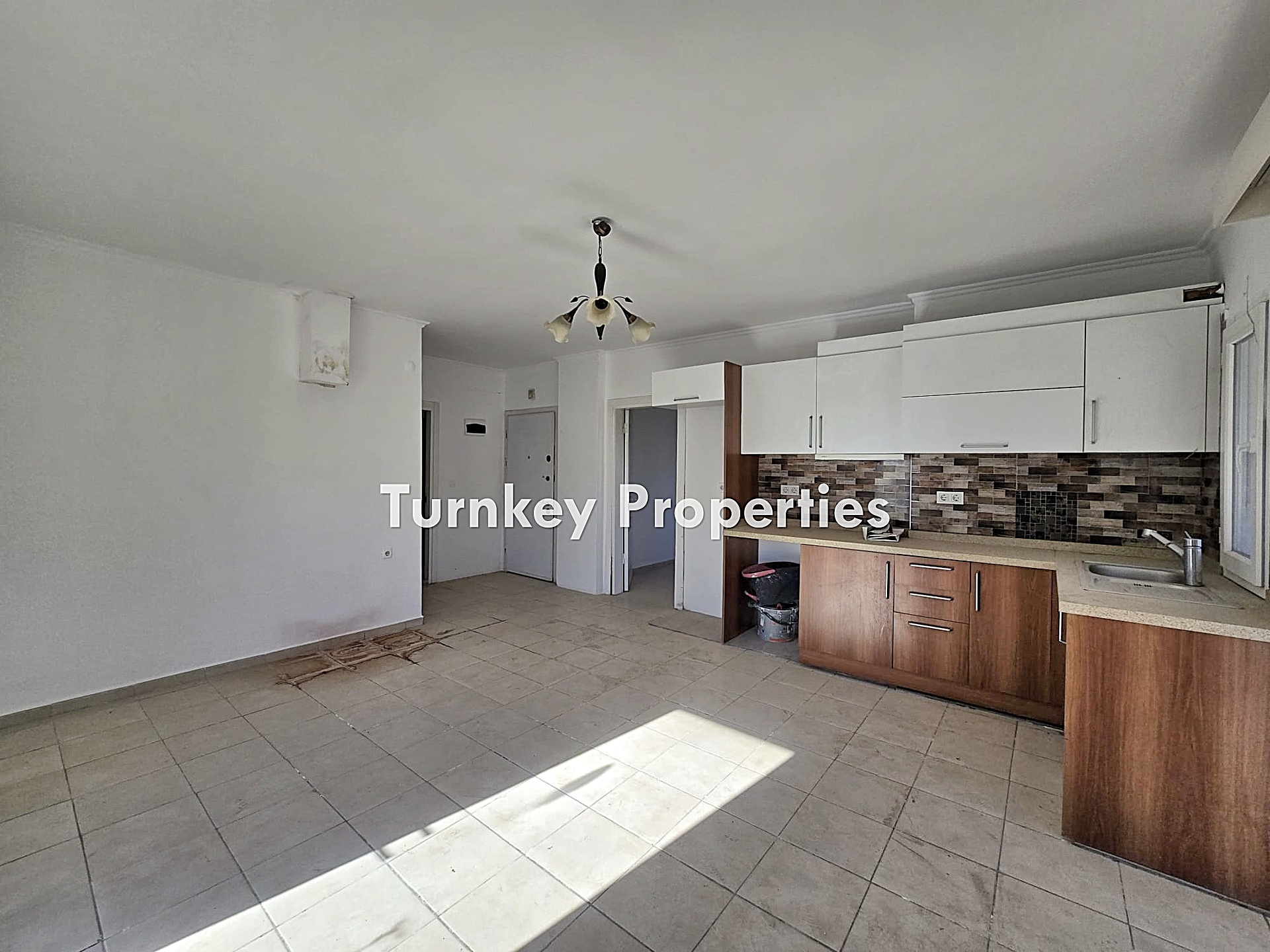 Milas Meşelik Satılık Daire Havuz Manzaralı Site İçinde Üst Kat