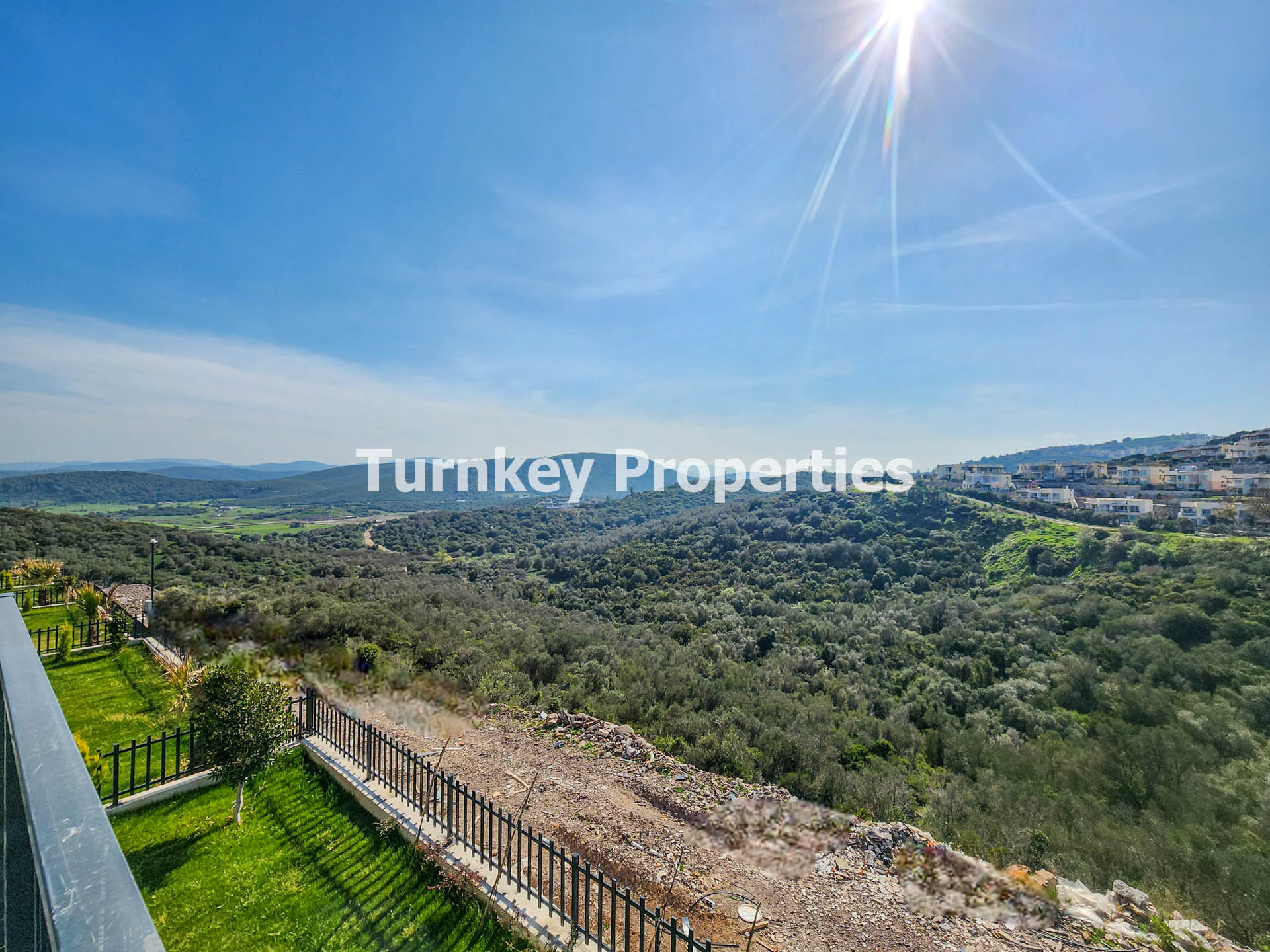 Adabükü Satılık Villa 3+1 Modern Tasarımlı Doğa Manzaralı Cepheli