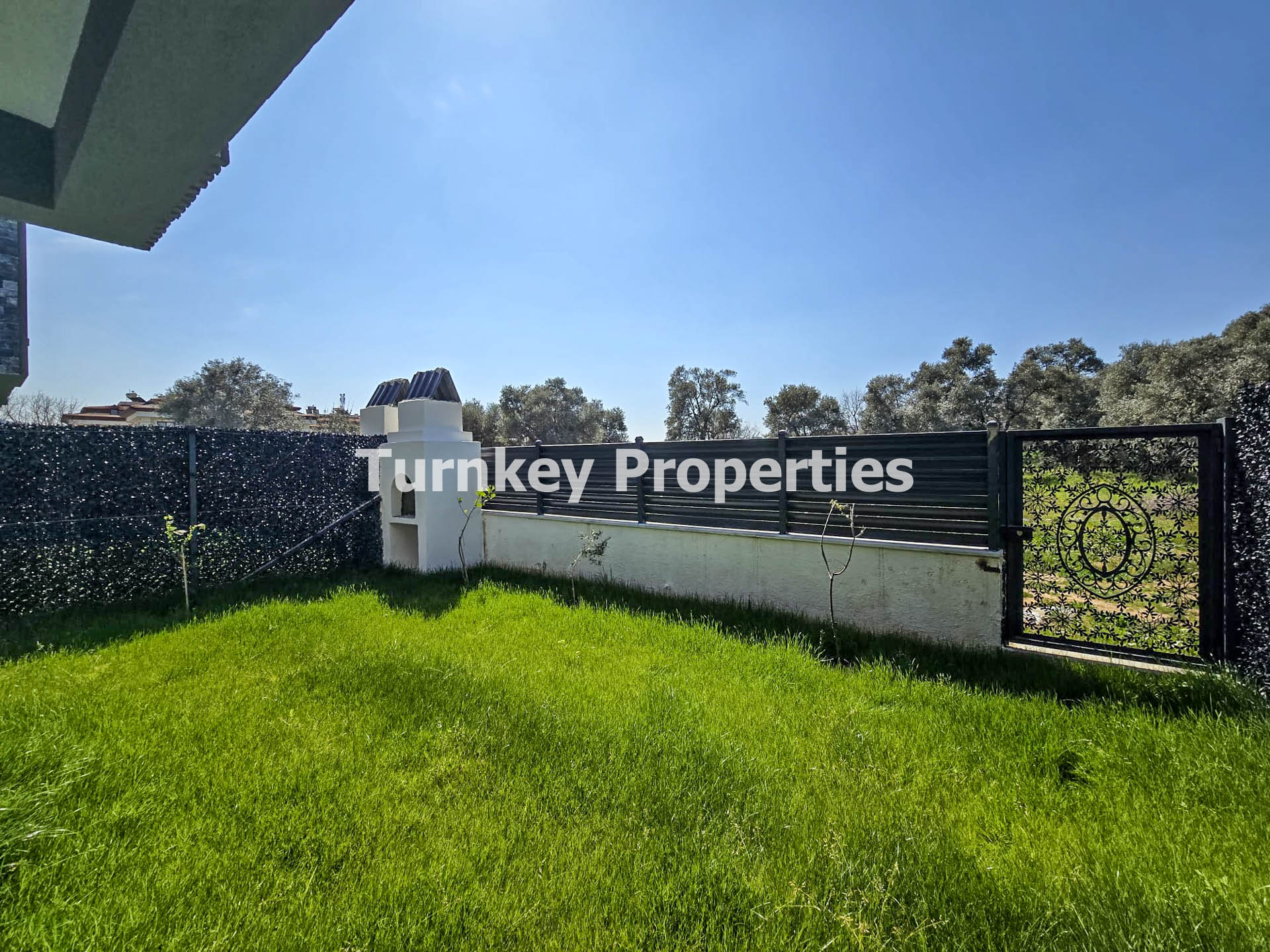 Milas Hayıtlı Mahallesi Site İçerisinde Bahçeli Kiralık 3+1 Villa