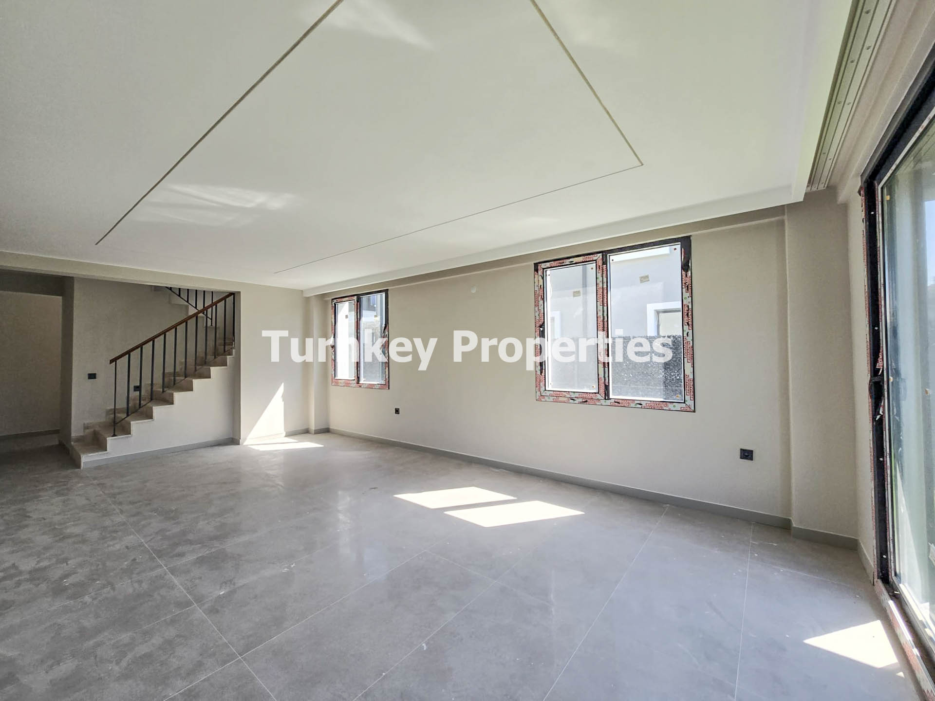 Milas Hayıtlı Mahallesi Site İçerisinde Bahçeli Kiralık 3+1 Villa