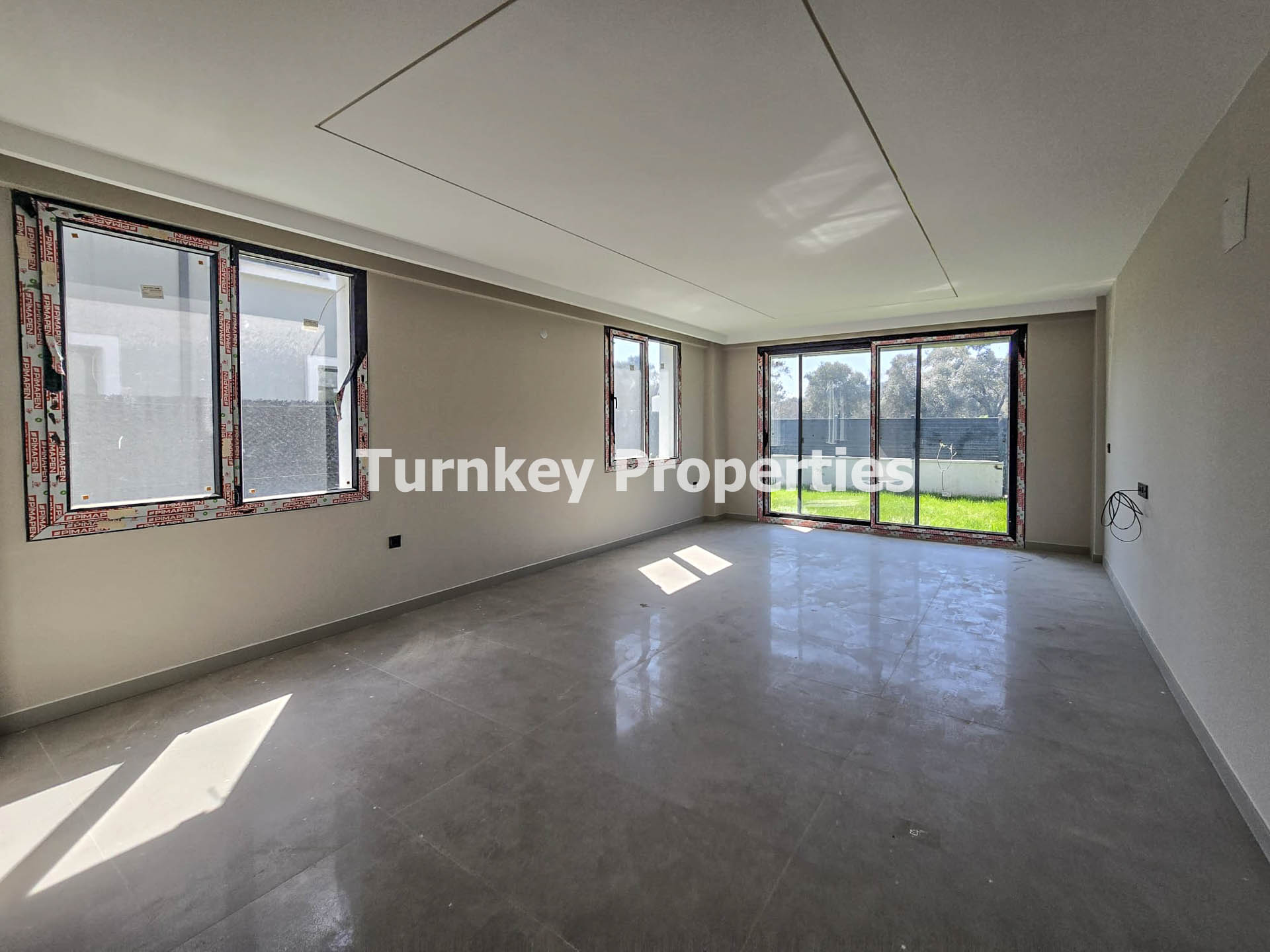 Milas Hayıtlı Mahallesi Site İçerisinde Bahçeli Kiralık 3+1 Villa