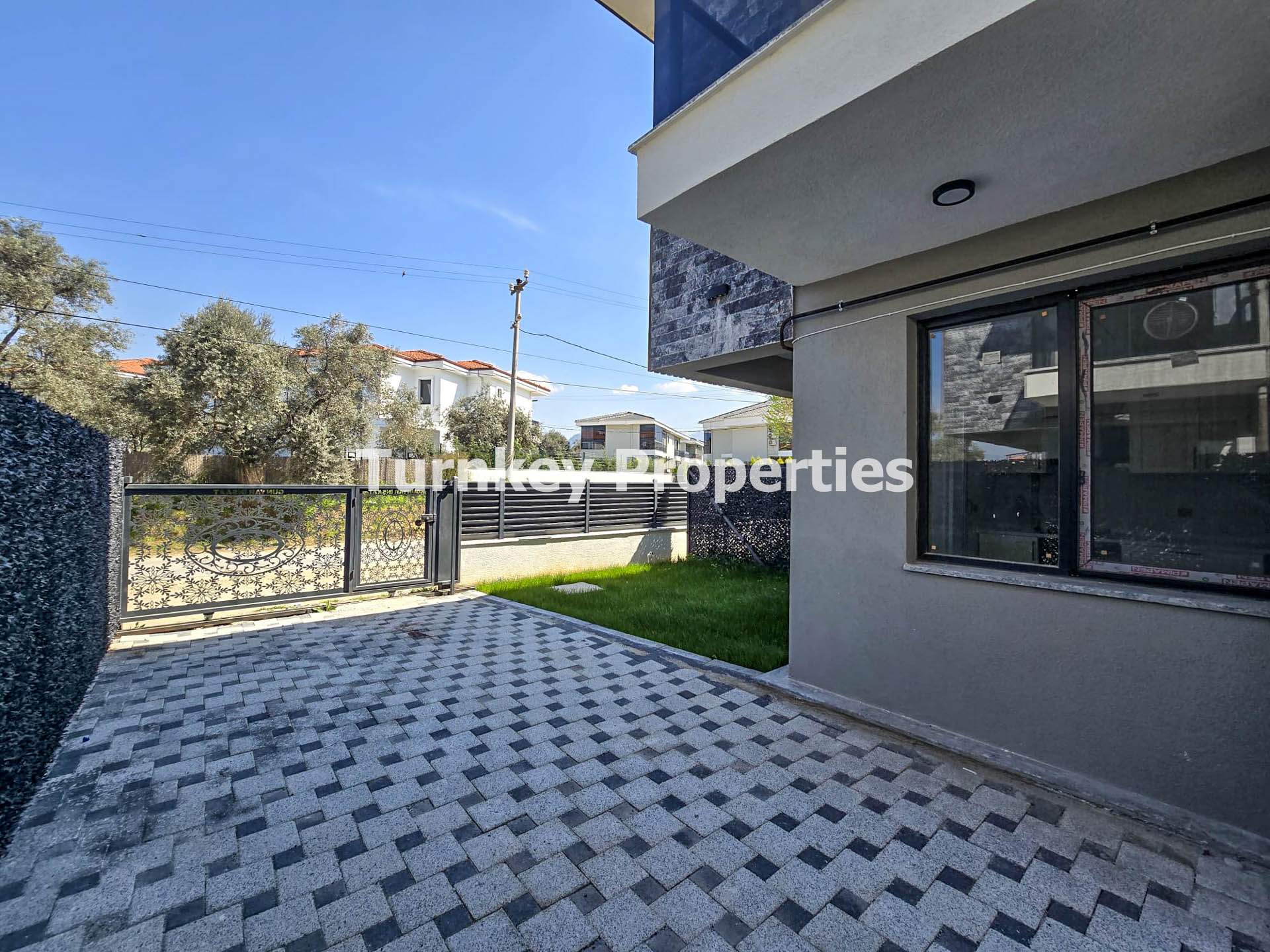 Milas Pomelon AVM Civarı Özel Bahçeli Otoparklı Kiralık 3+1 Villa