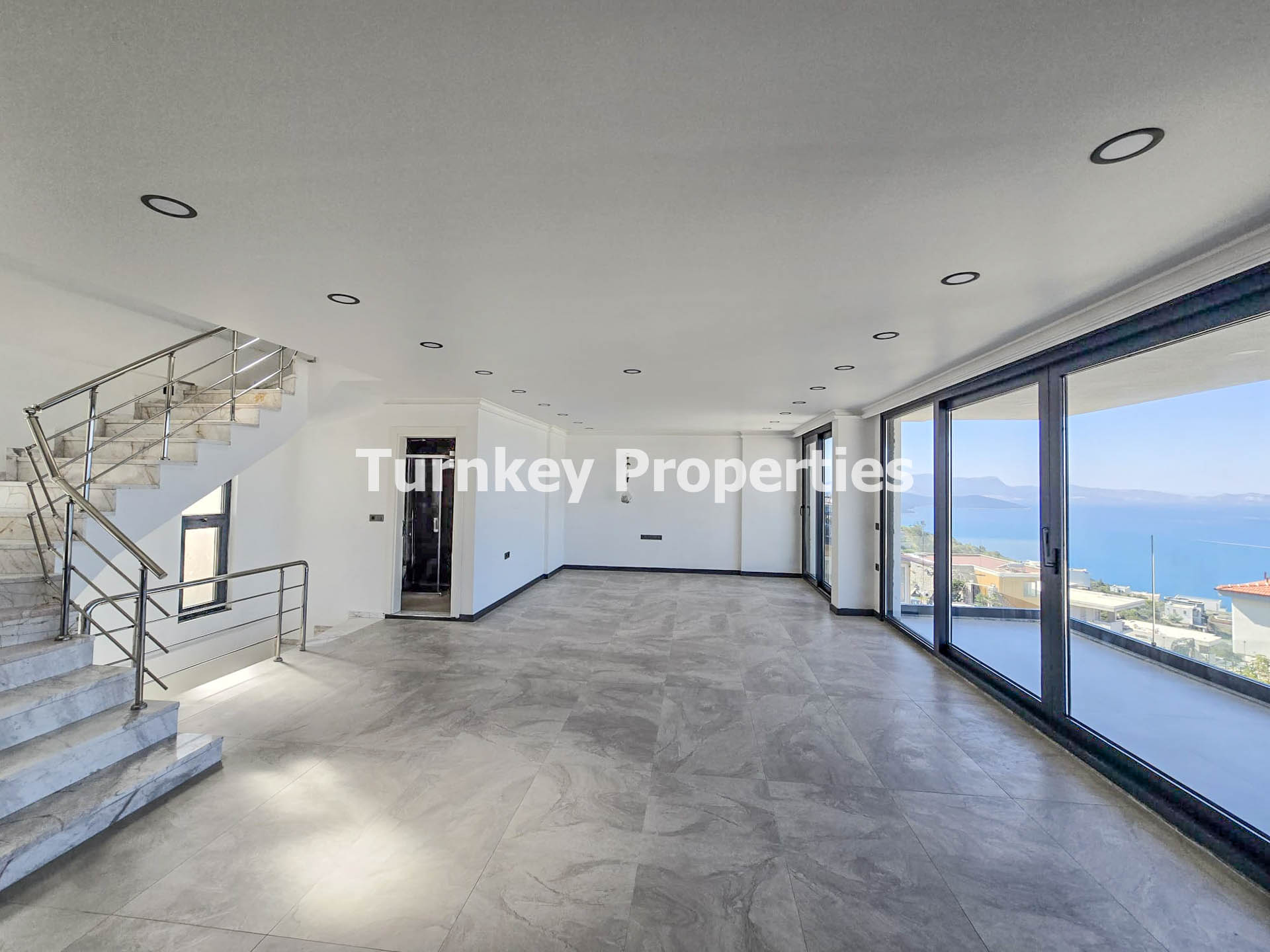 Boğaziçi Satılık Villa Özel Havuzlu Deniz Manzaralı Teraslı Ev