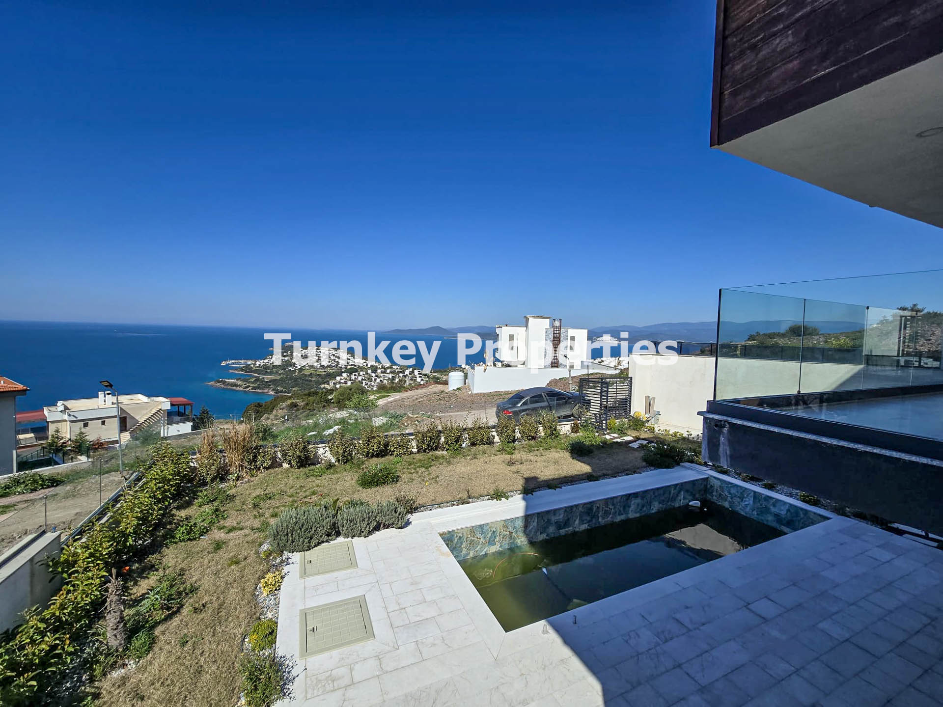 Boğaziçi Satılık Villa Özel Havuzlu Deniz Manzaralı Teraslı Ev