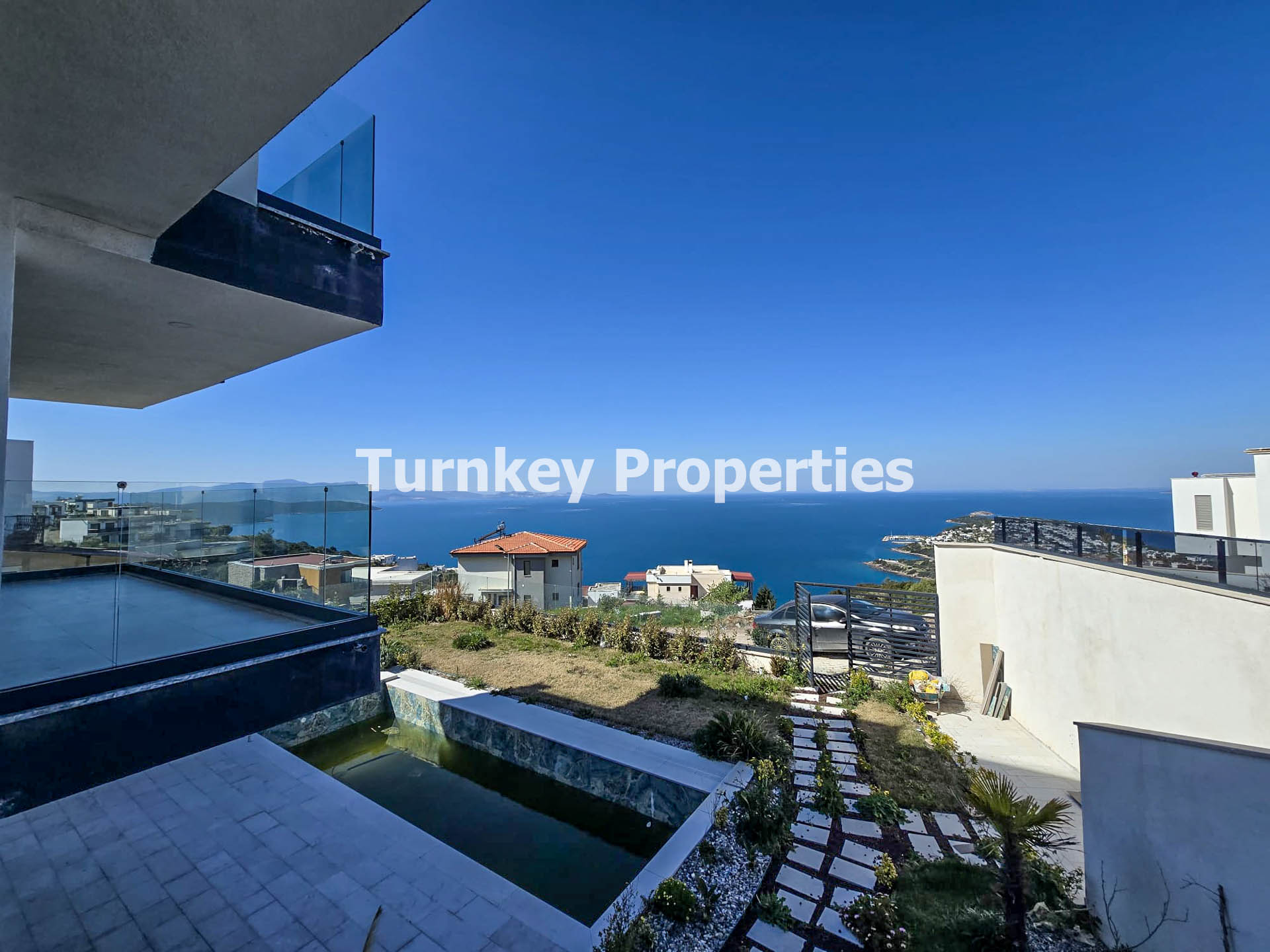 Boğaziçi Satılık Villa Özel Havuzlu Deniz Manzaralı Teraslı Ev