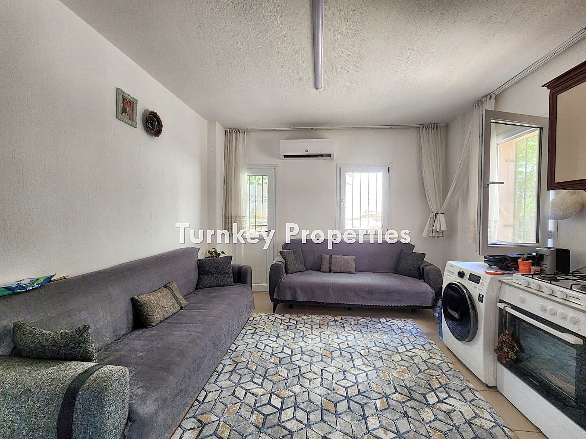 Üst Konacık Satılık Daire Merkezi Konumda Bahçe Katı Garaj Tapulu