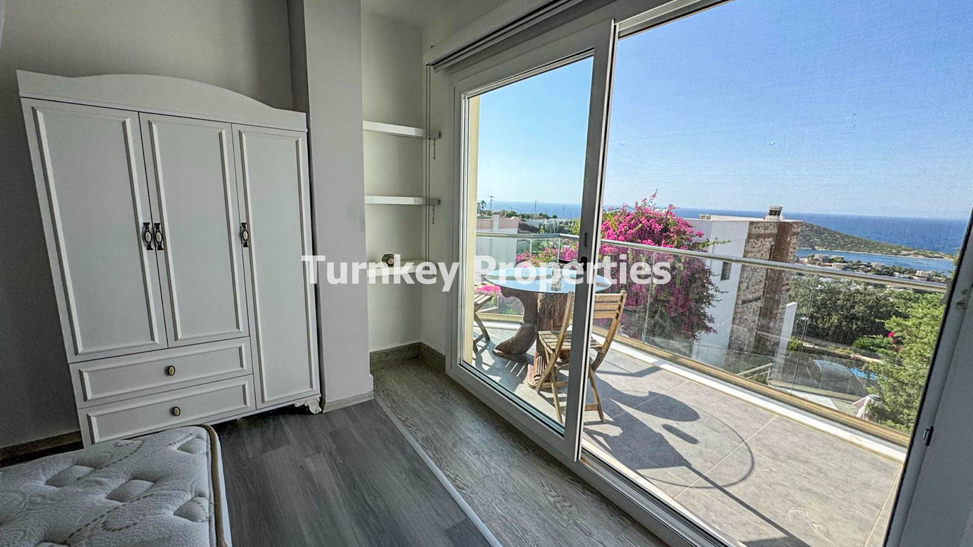 Koyunbaba Satılık Villa Özel Havuzlu Deniz Manzaralı Müstakil Ev