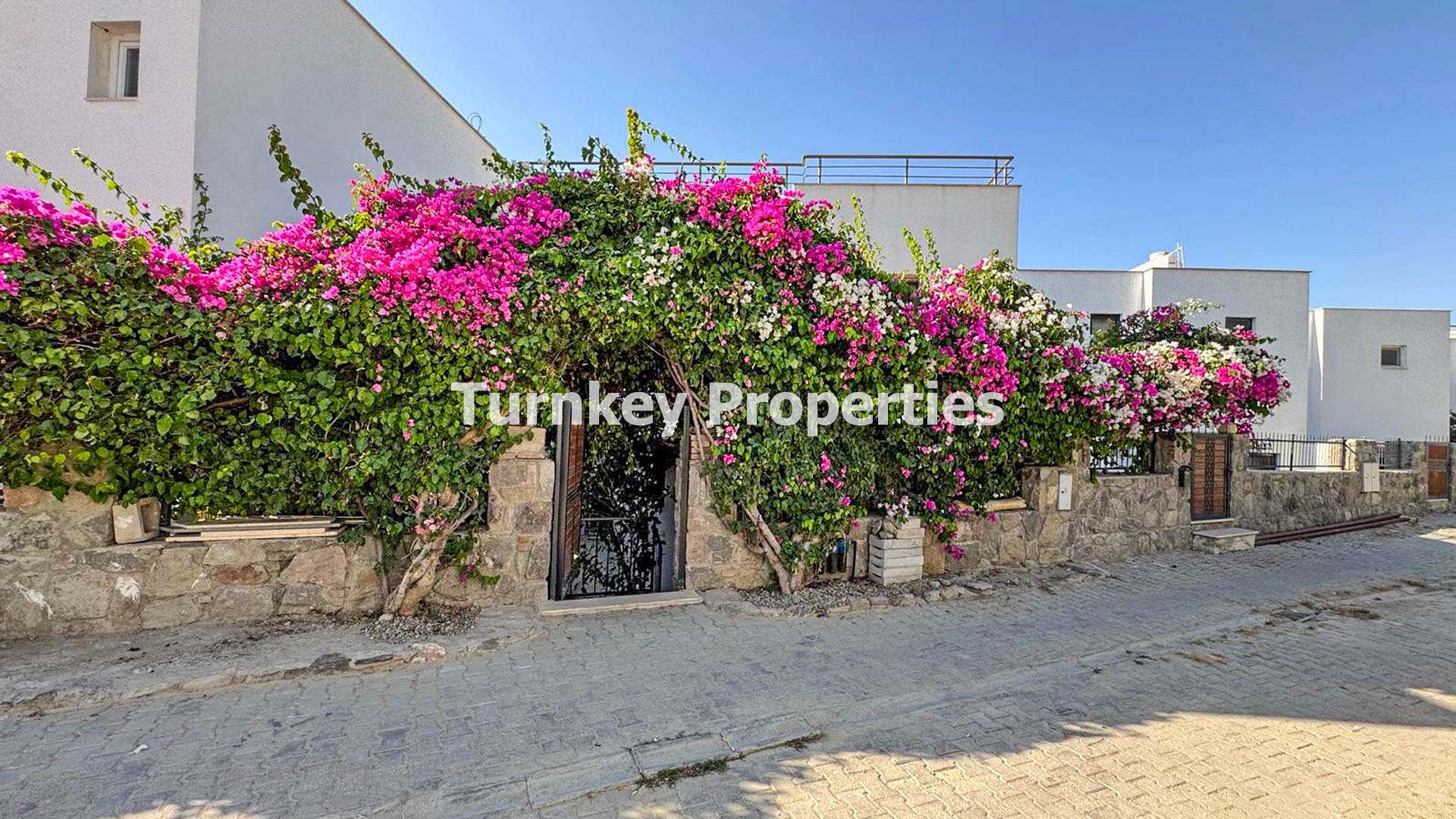 Koyunbaba Satılık Villa Özel Havuzlu Deniz Manzaralı Müstakil Ev