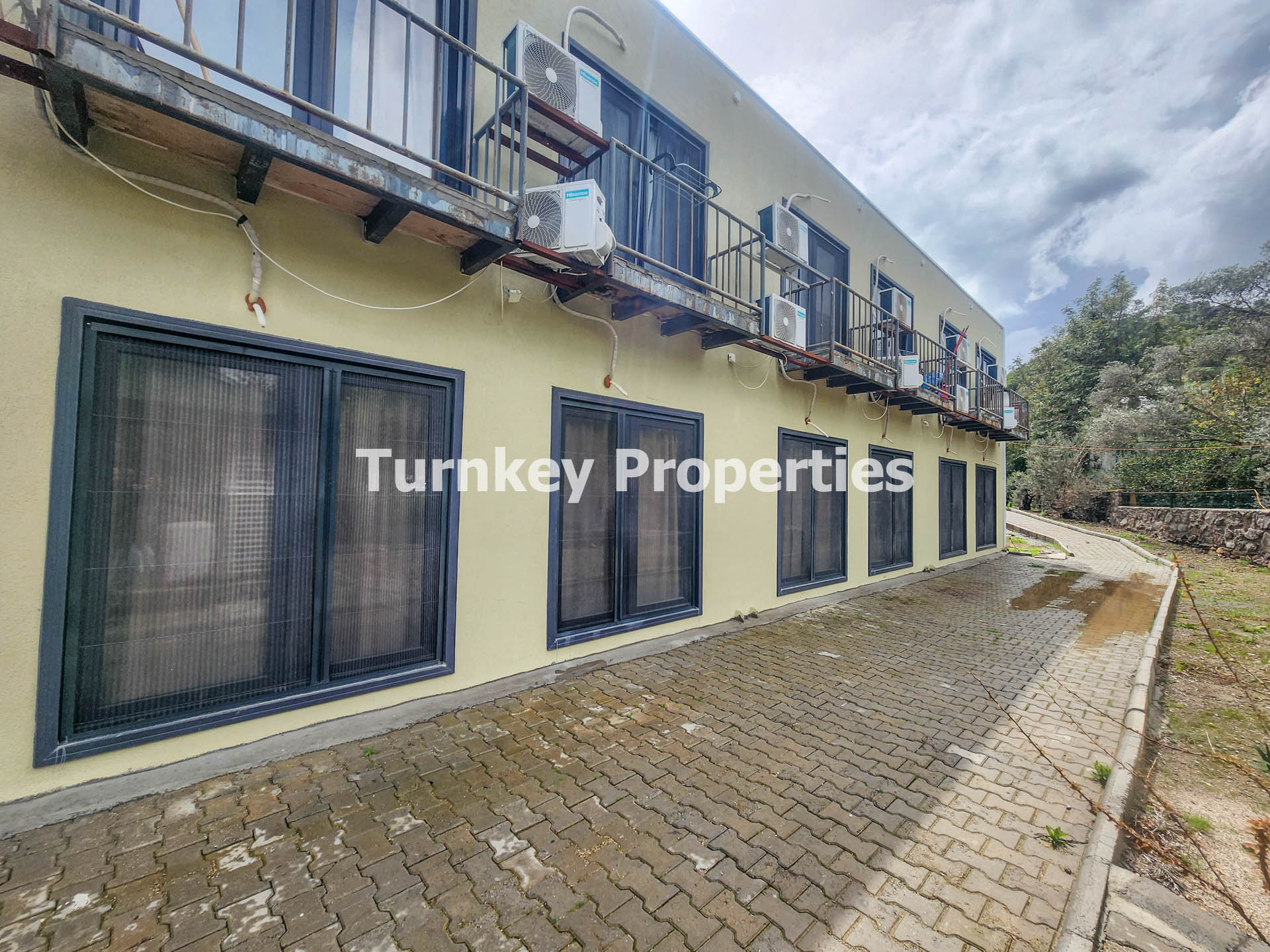 Dirmil Mahallesi Bodrum Kiralık Lojman Personel Konaklama Odası