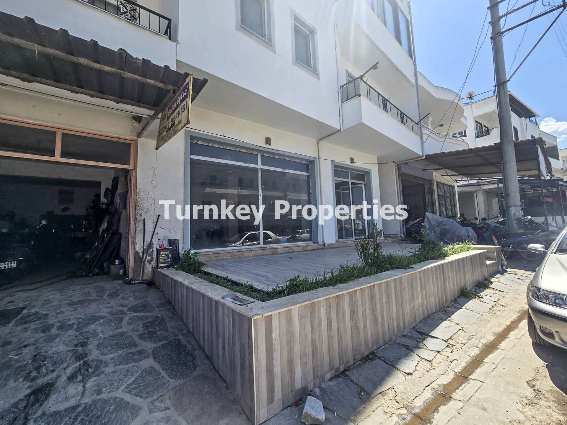 Bodrum Mumcular Eski Sanayi Bölgesinde Cadde Üzeri Kiralık Dükkan