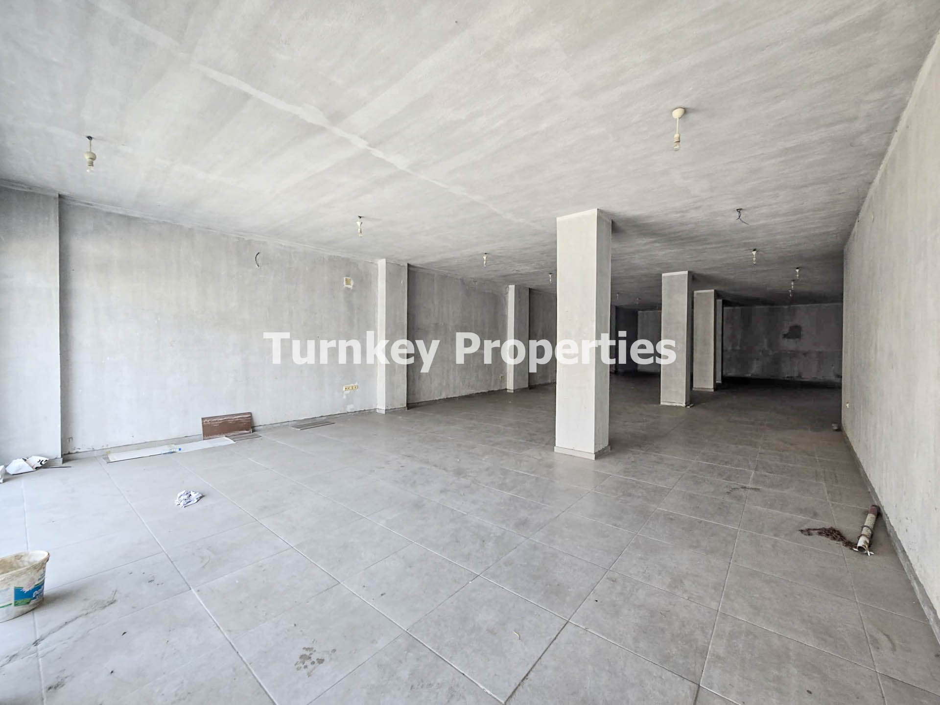 Bodrum Mumcular Eski Sanayi Bölgesinde Cadde Üzeri Kiralık Dükkan