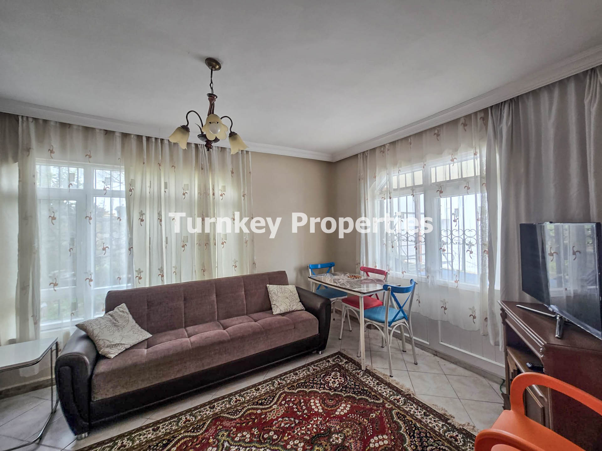 Milas Boğaziçi'nde Site İçinde Kiralık Eşyalı Villa Aylık Ödeme